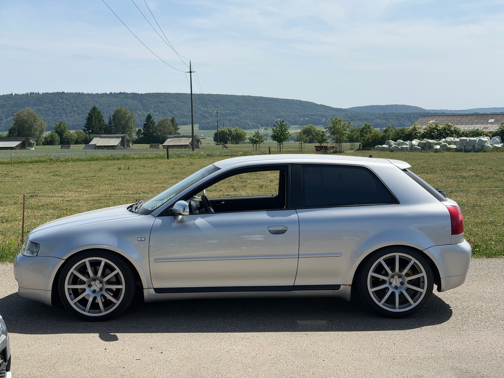 AUDI S3 quattro-image-3