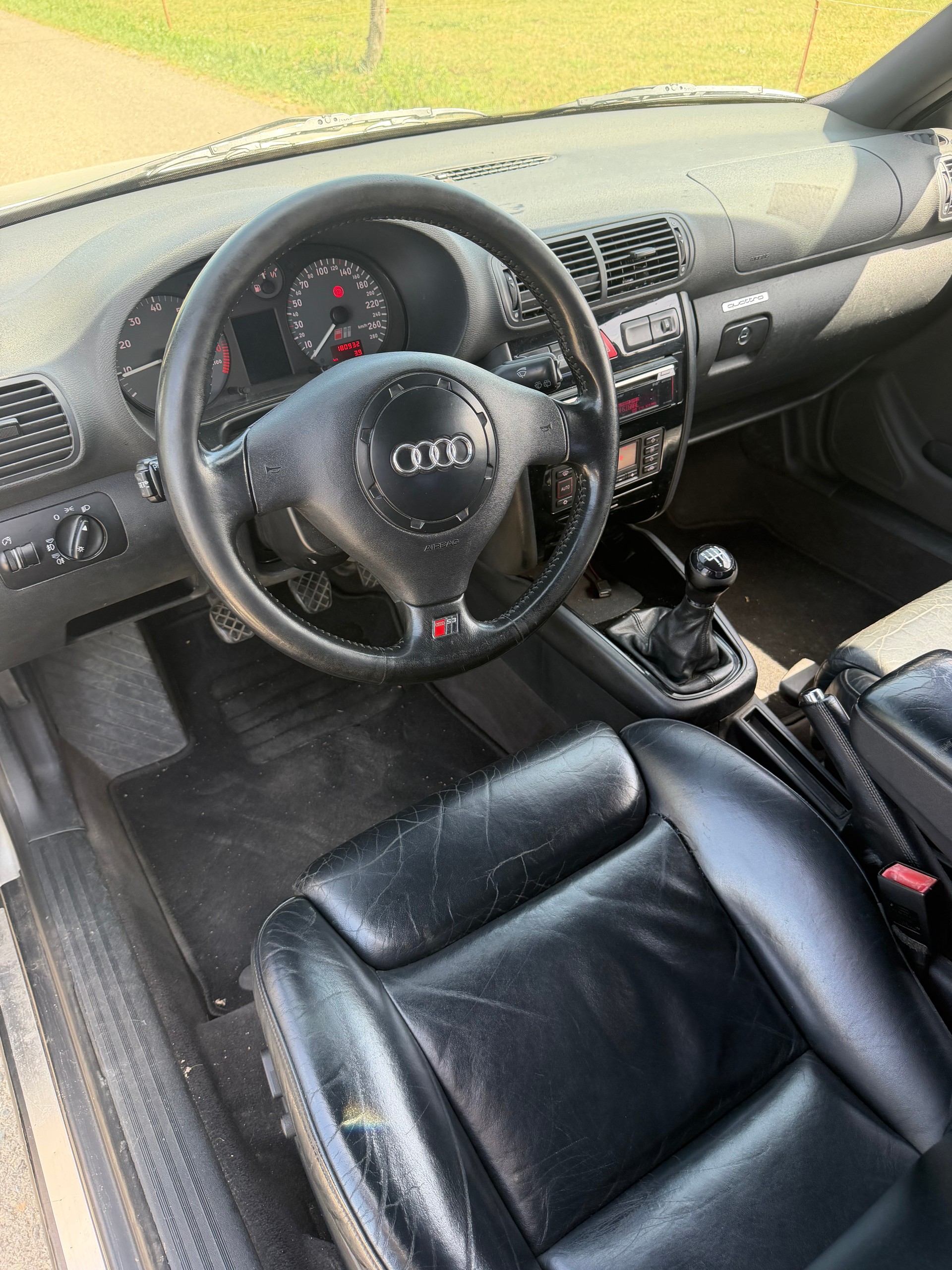 AUDI S3 quattro-image-8