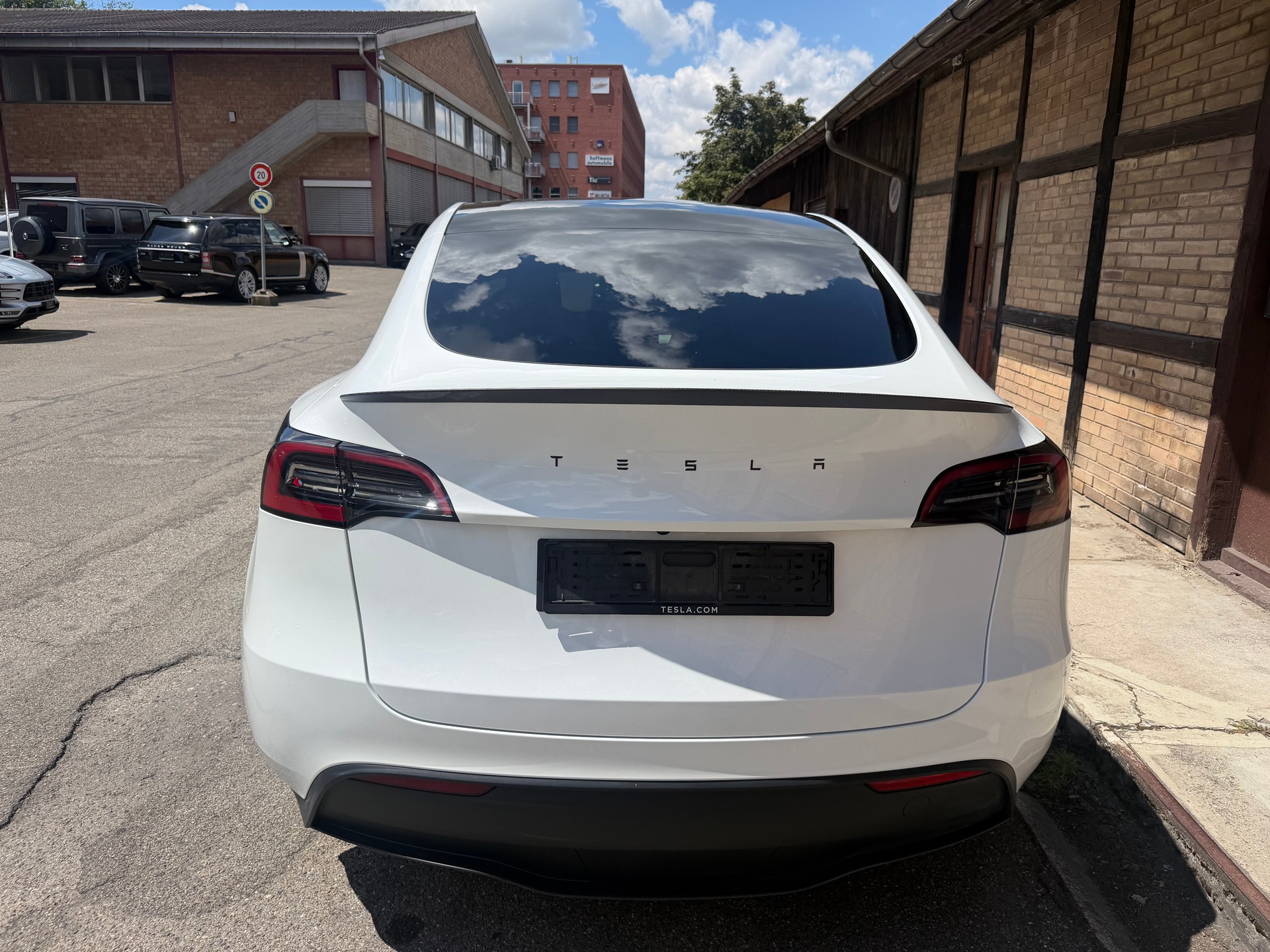 TESLA Model Y Performance-image-5