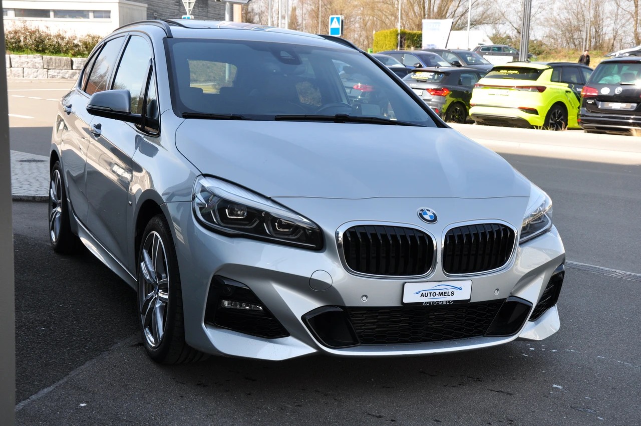 BMW 220d xDrive Active Tourer Steptronic M Sport-image-9