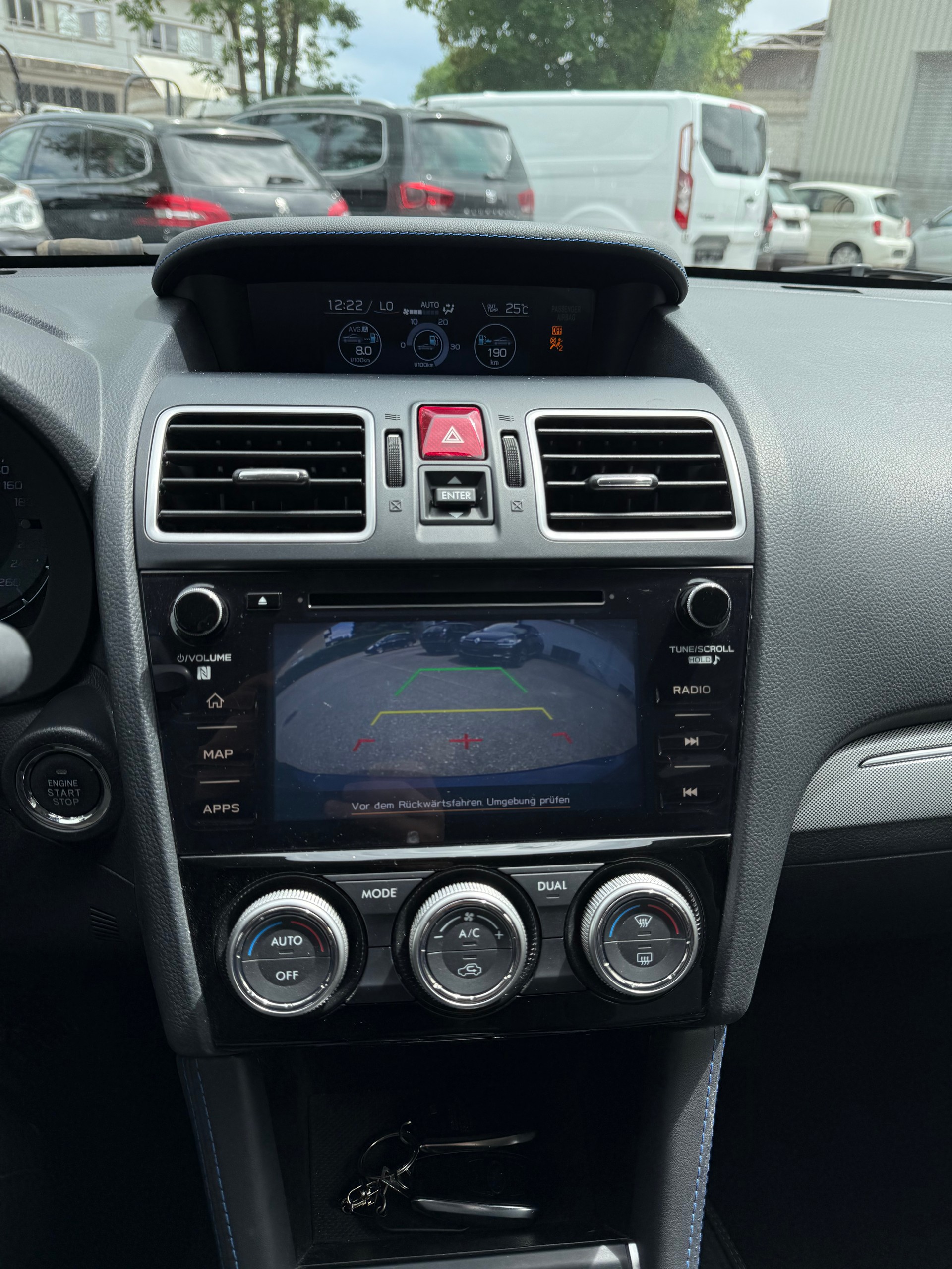 SUBARU Levorg 2.0i Advantage AWD Lineartronic-image-12