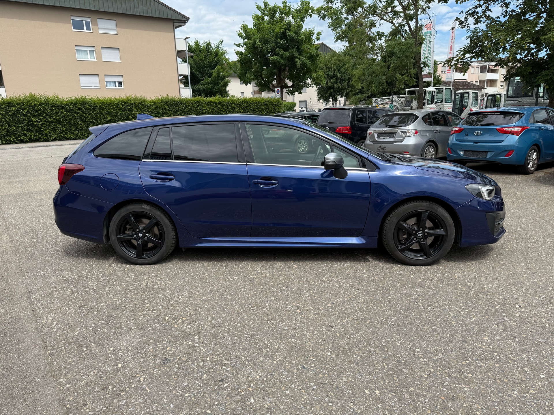 SUBARU Levorg 2.0i Advantage AWD Lineartronic-image-4