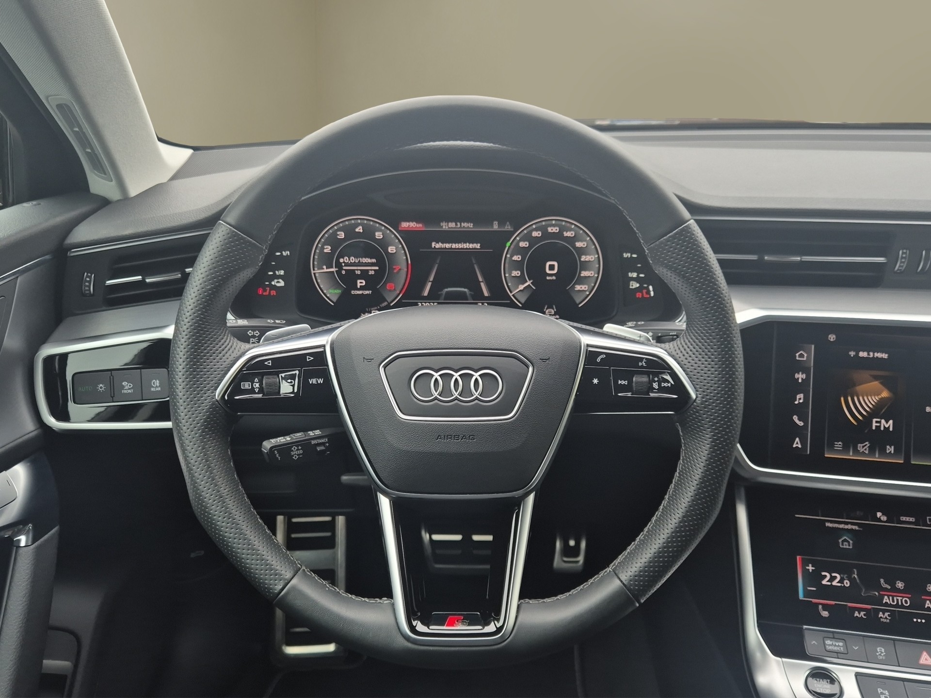 AUDI A6 Avant 55 TFSIe Sport quattro S-tronic-image-11