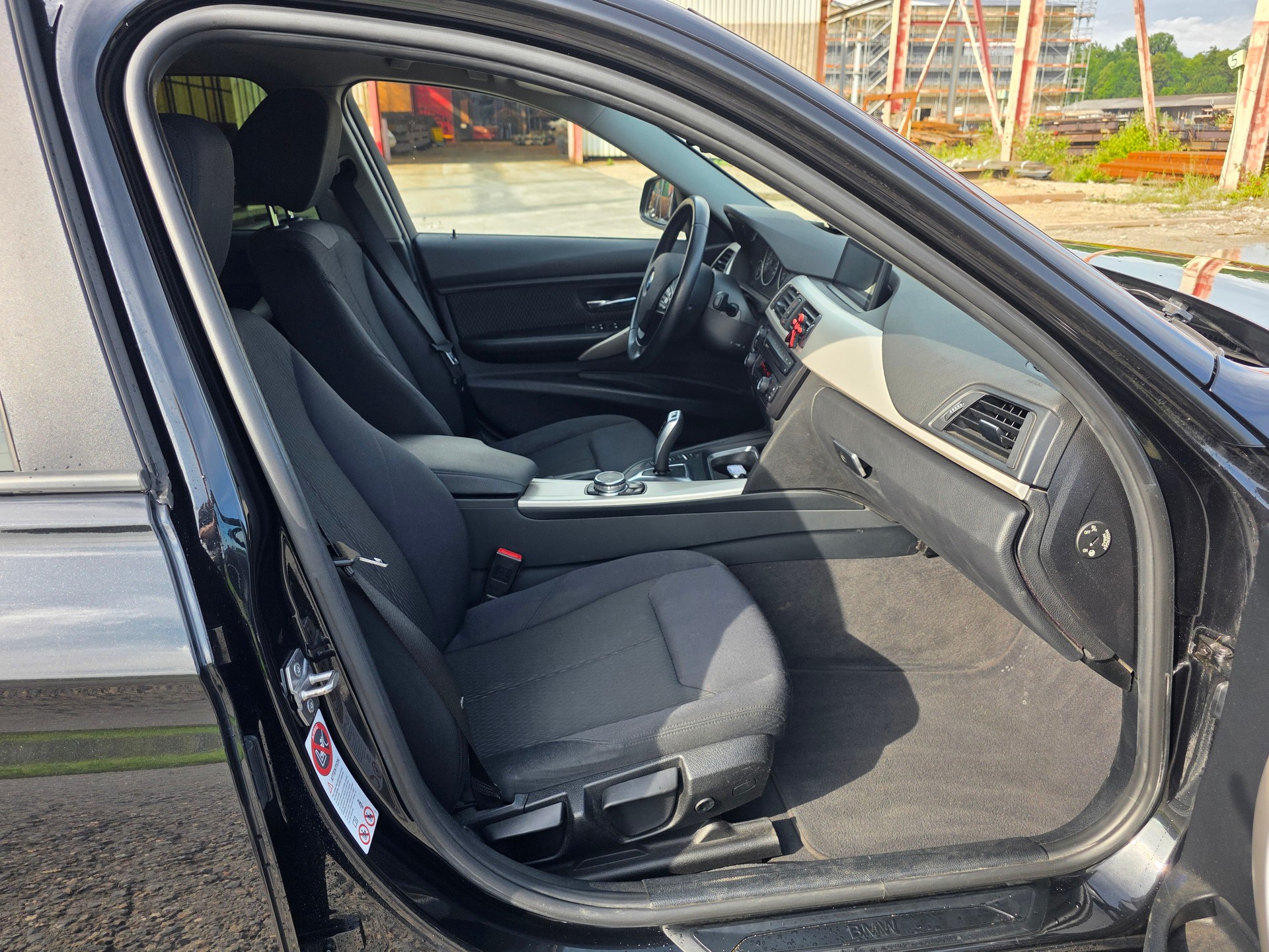 BMW 320d Touring Steptronic / Neu ab Mfk-image-8