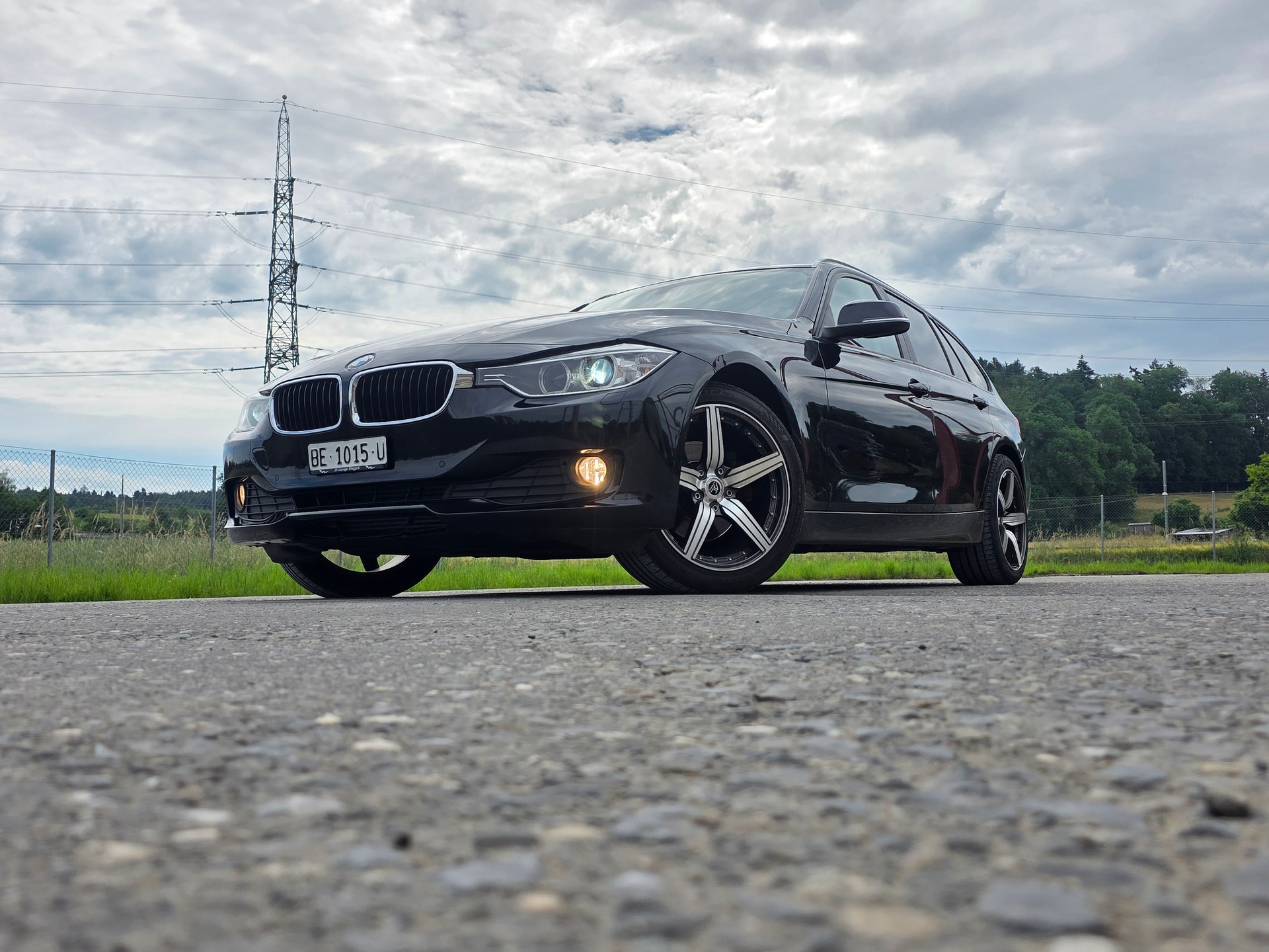 BMW 320d Touring Steptronic / Neu ab Mfk-image-6