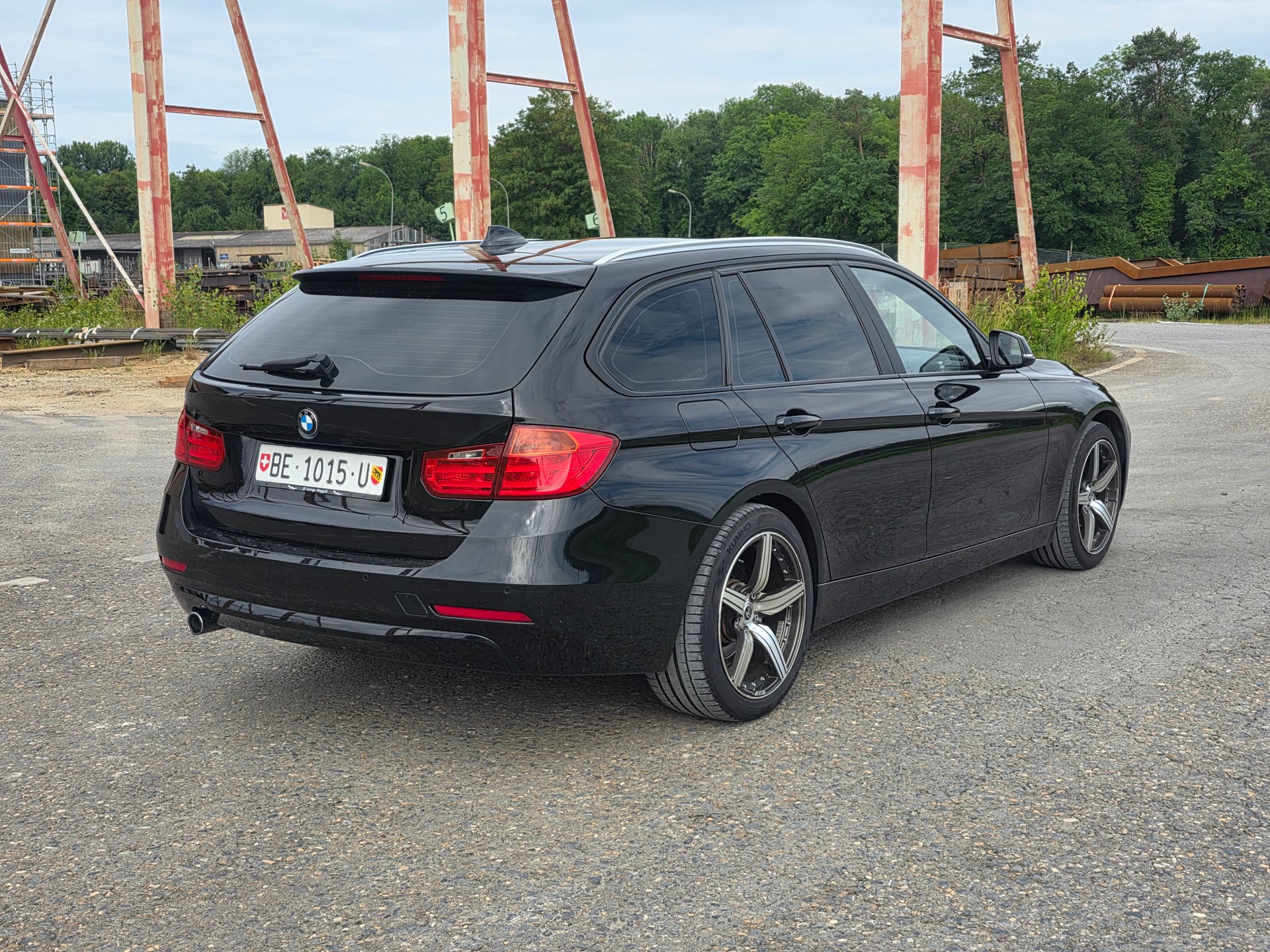 BMW 320d Touring Steptronic / Neu ab Mfk-image-5