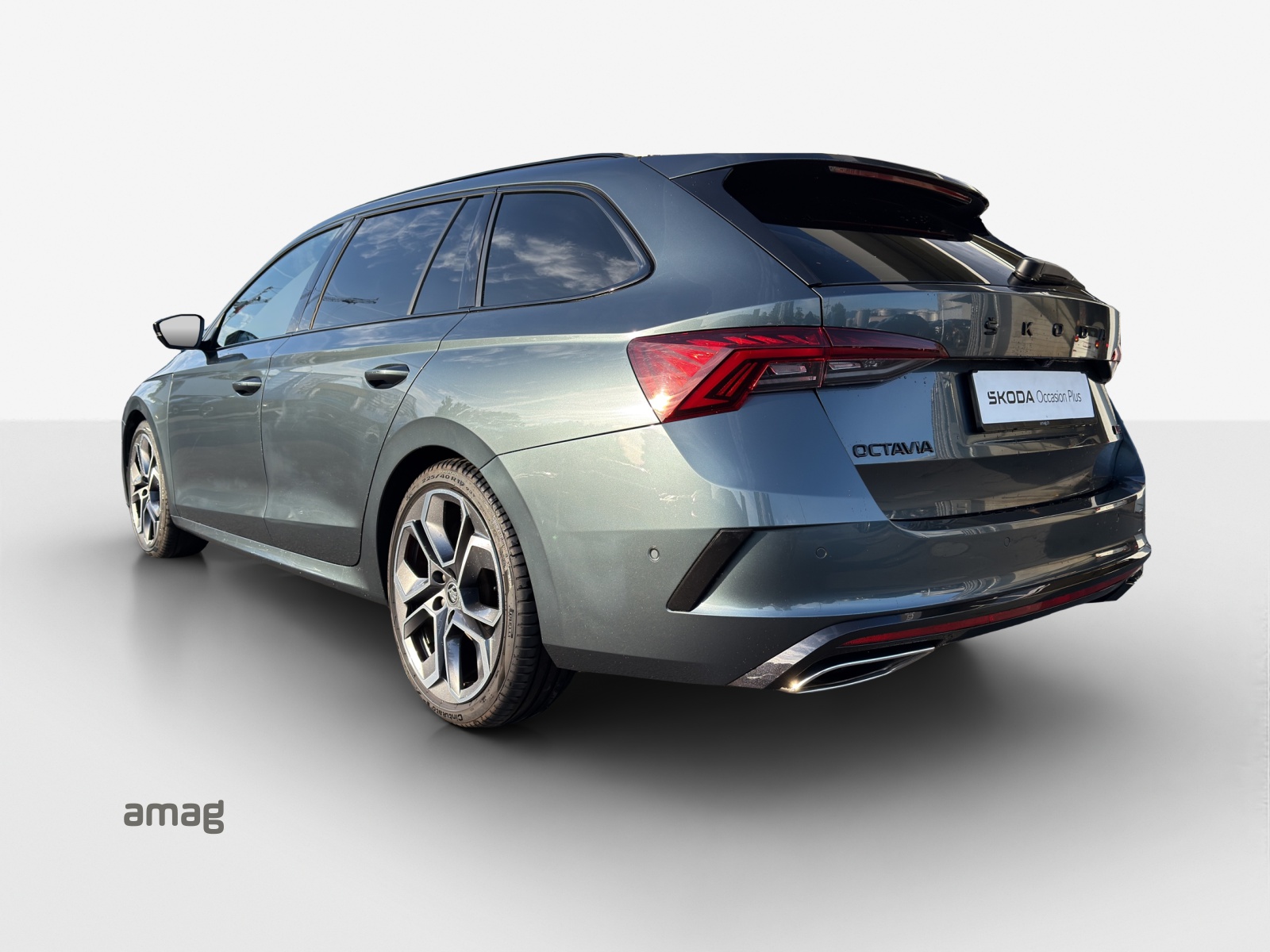 SKODA Octavia Combi 2.0 TDI DSG RS 4x4-showroom-element-2