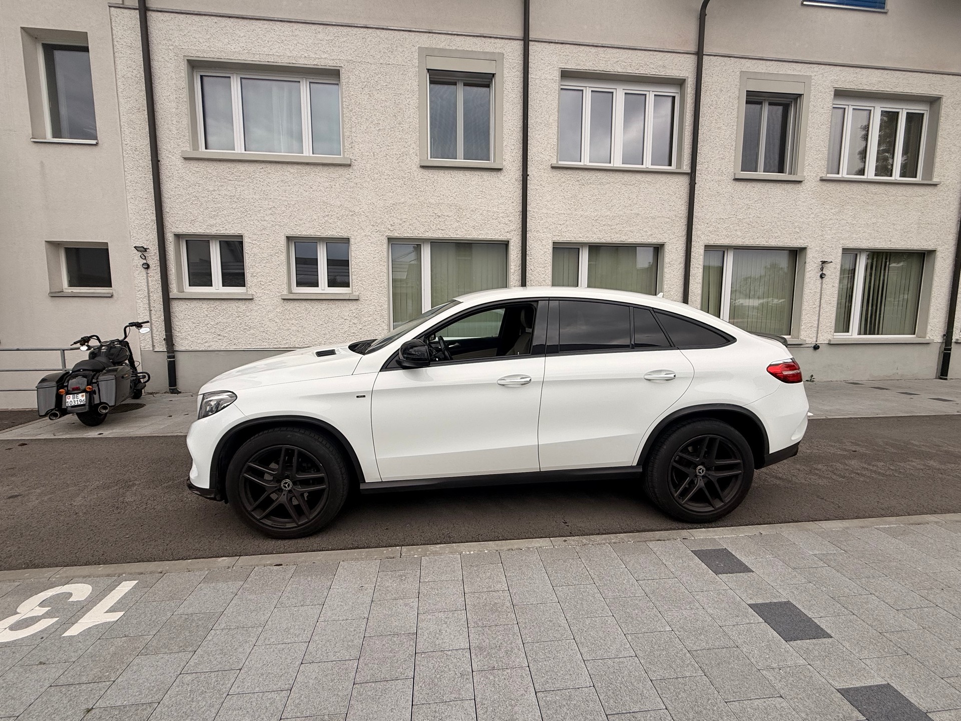 MERCEDES-BENZ GLE Coupé 350 d 4Matic 9G-Tronic-image-8