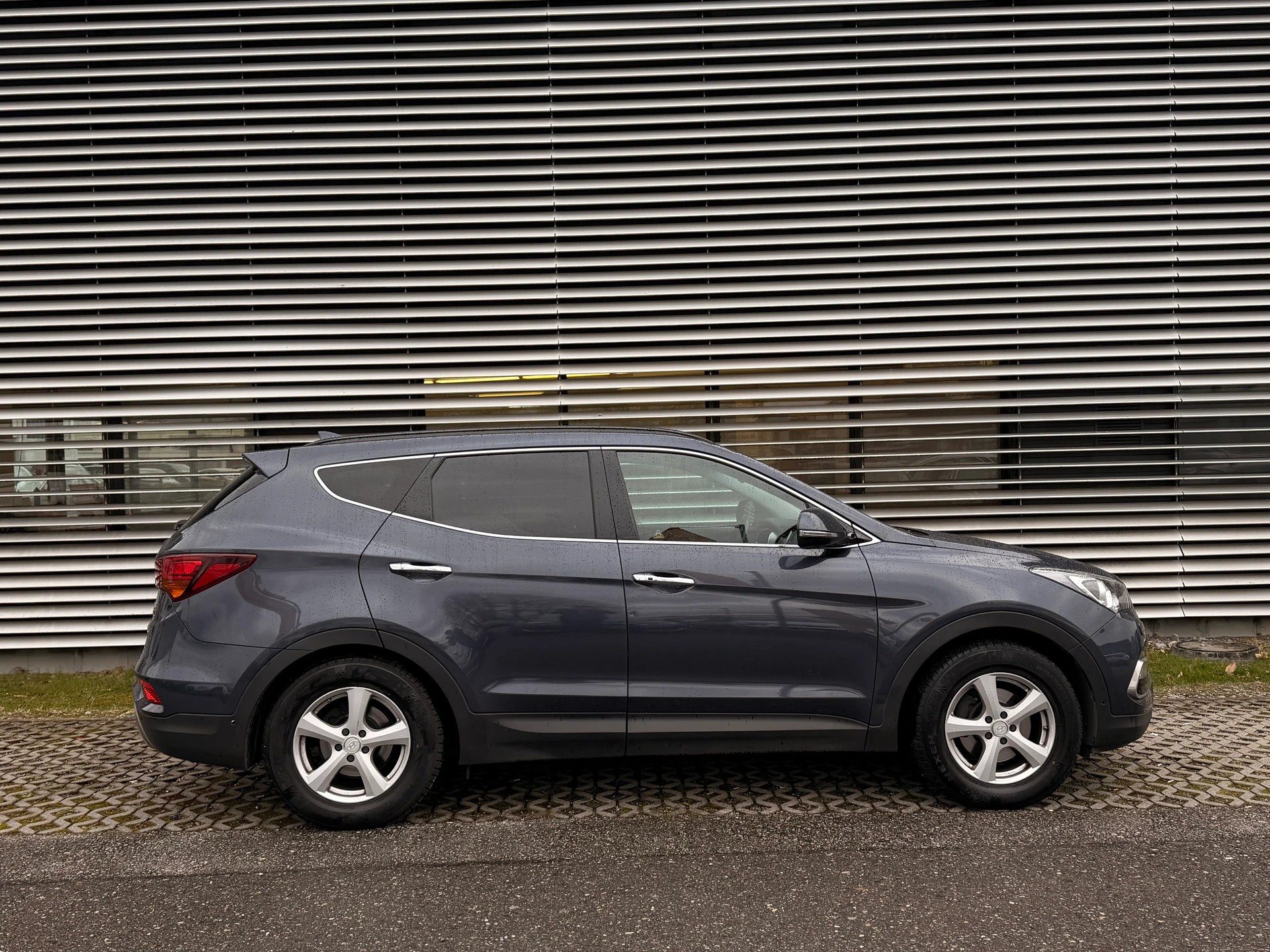 HYUNDAI Santa Fe 2.2 CRDI Vertex 4WD Automatic-image-1