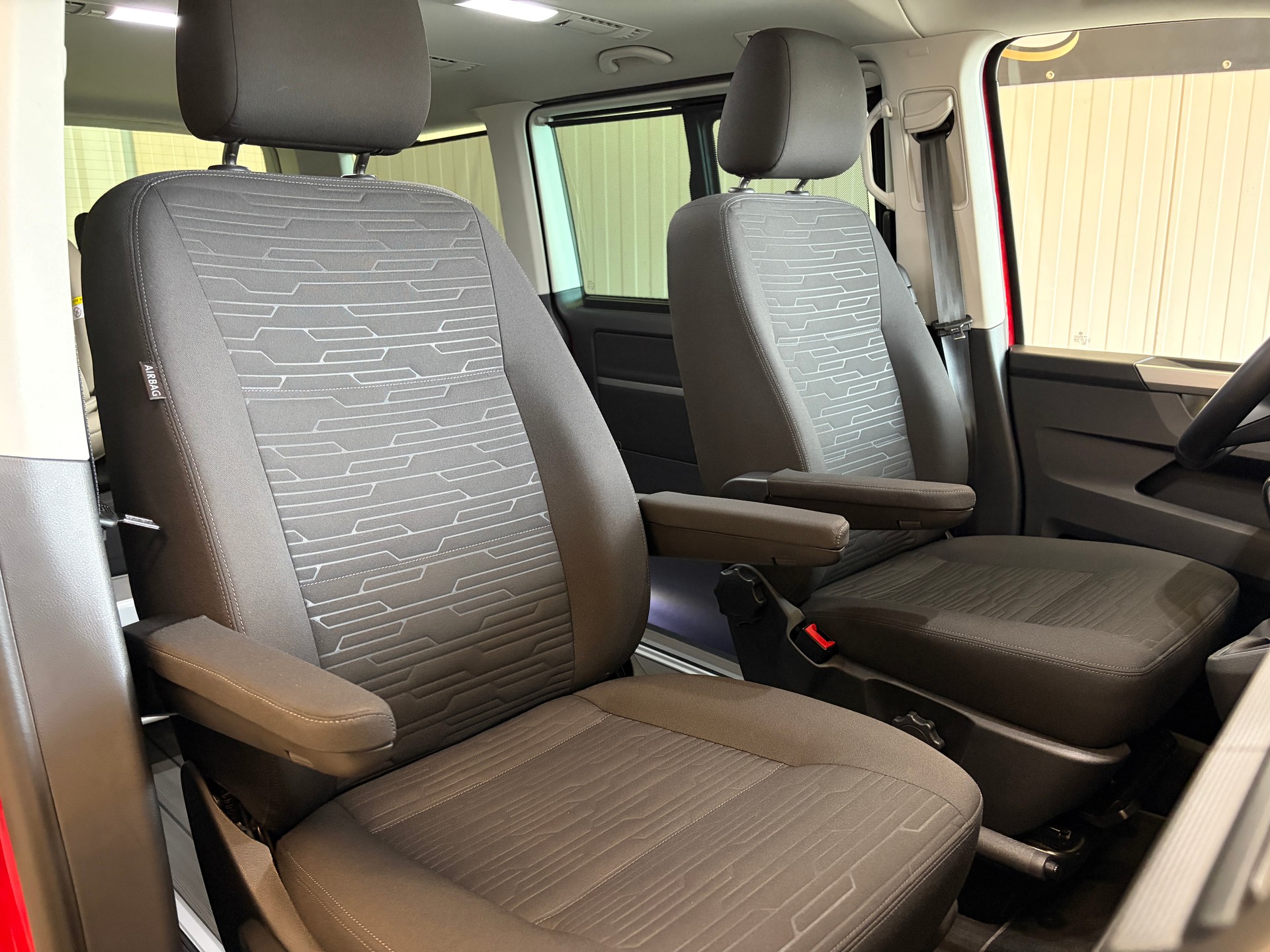 VW T6.1 Multivan EDITION 2.0 Bi-TDI DSG 4Motion-showroom-element-3