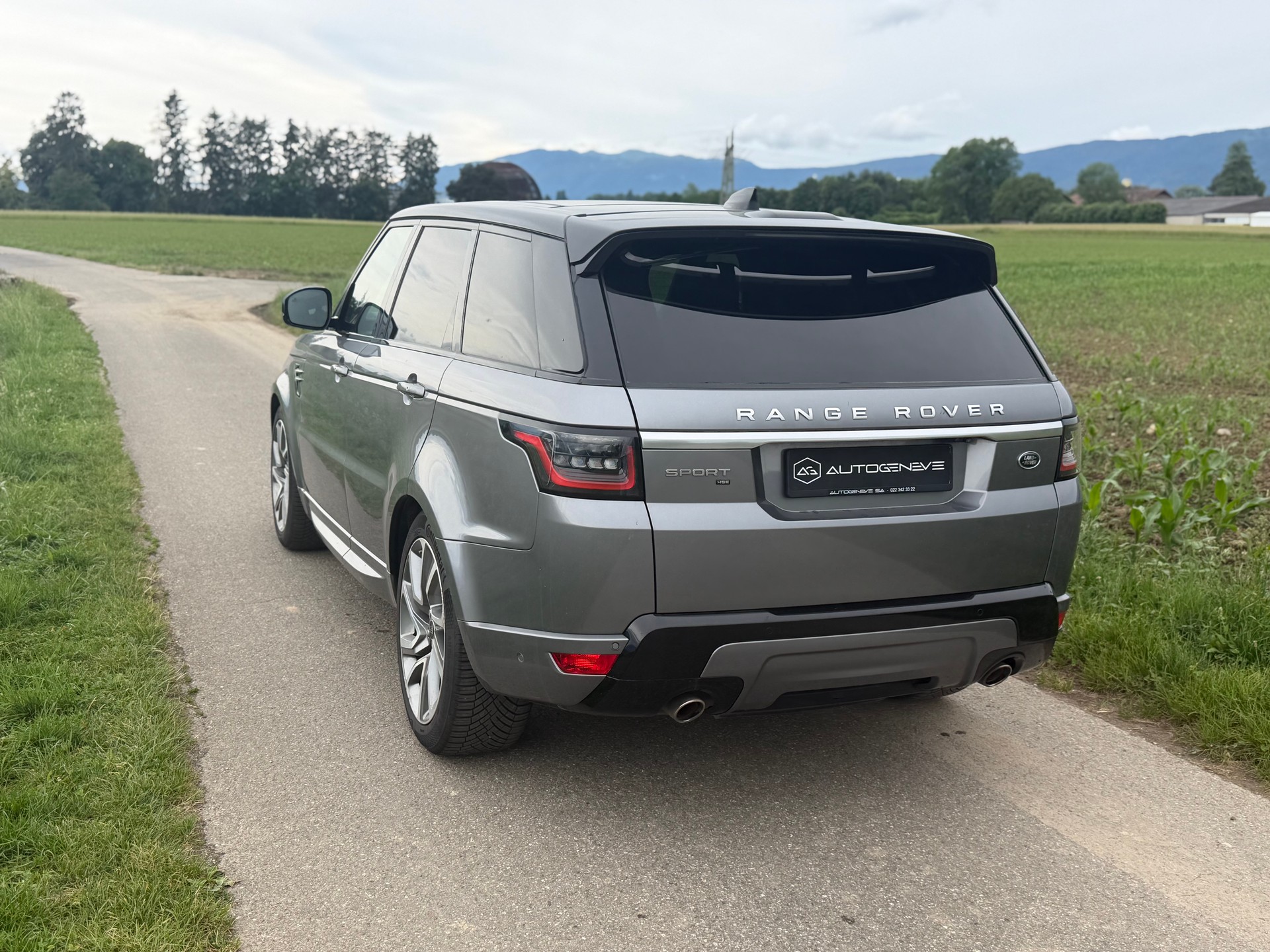 LAND ROVER Range Rover Sport P300 2.0 Si4 MHEV HSE Automatic-image-9