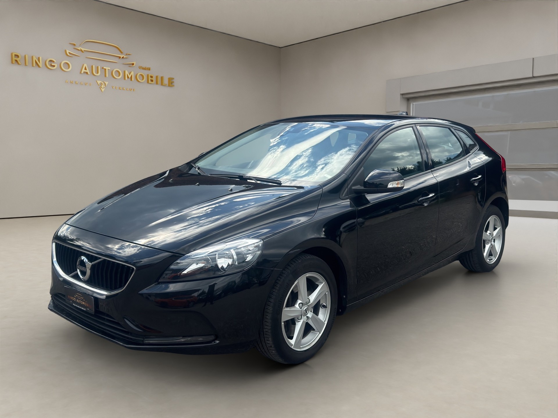 VOLVO V40 D3 Dynamic Edition Geartronic-showroom-element-2