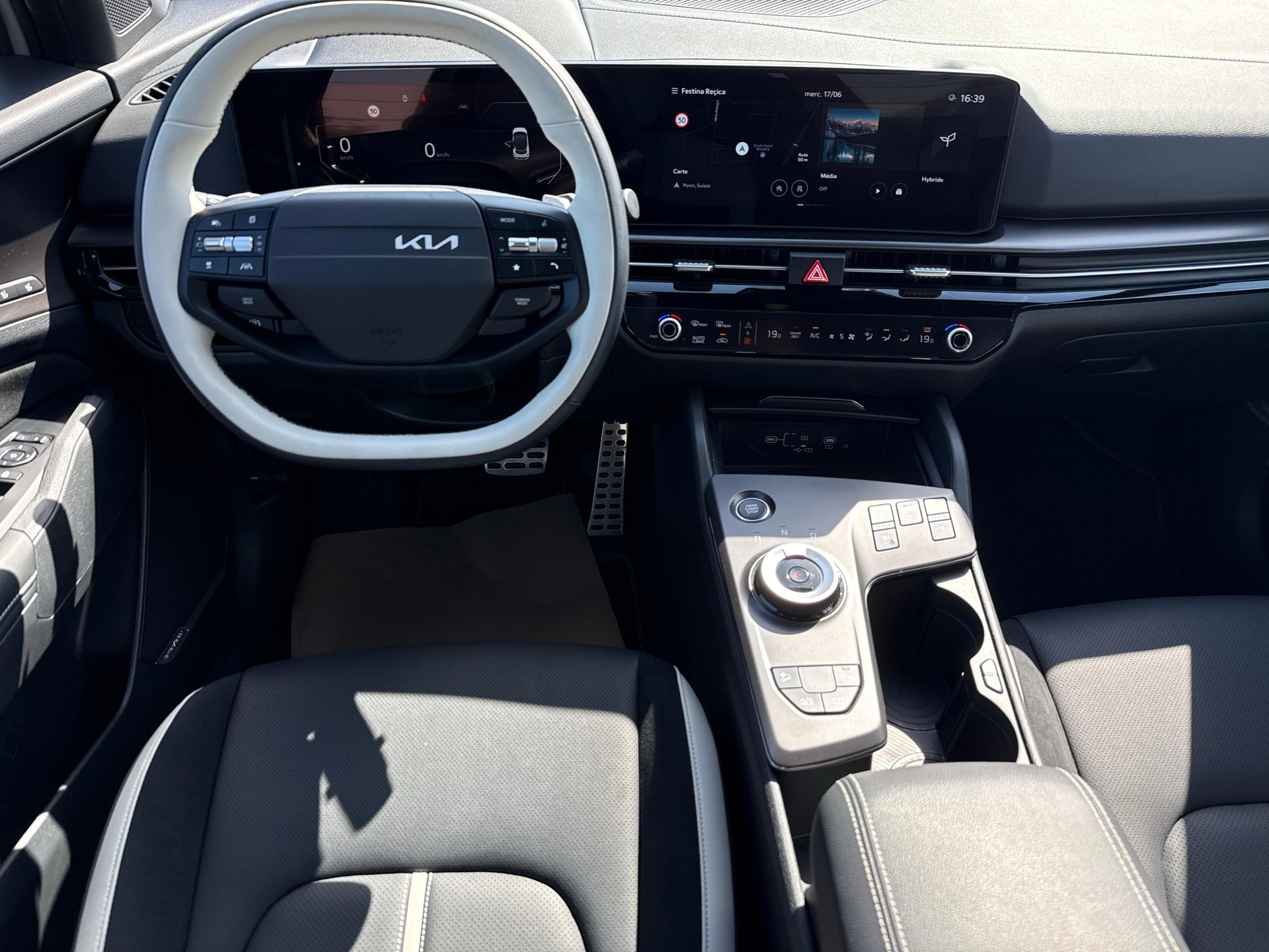 KIA Sportage 1.6 T-GDi Hybrid GT-Line-showroom-element-3