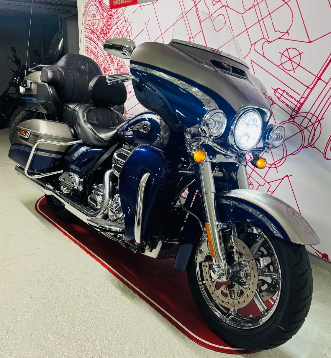 HARLEY-DAVIDSON FLHTKSE Electra Glide Ultra Limited CVO-image-12