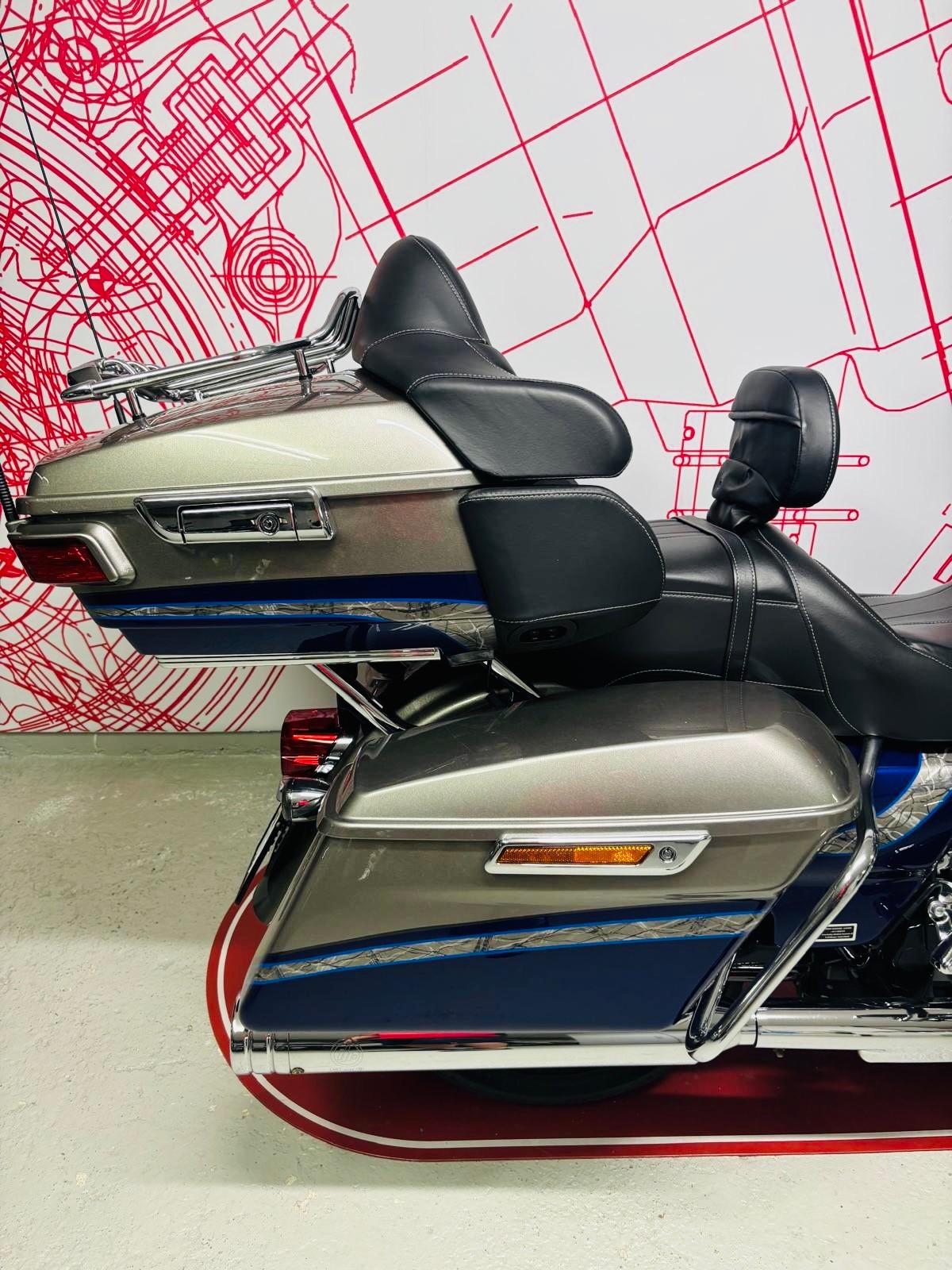 HARLEY-DAVIDSON FLHTKSE Electra Glide Ultra Limited CVO-image-10