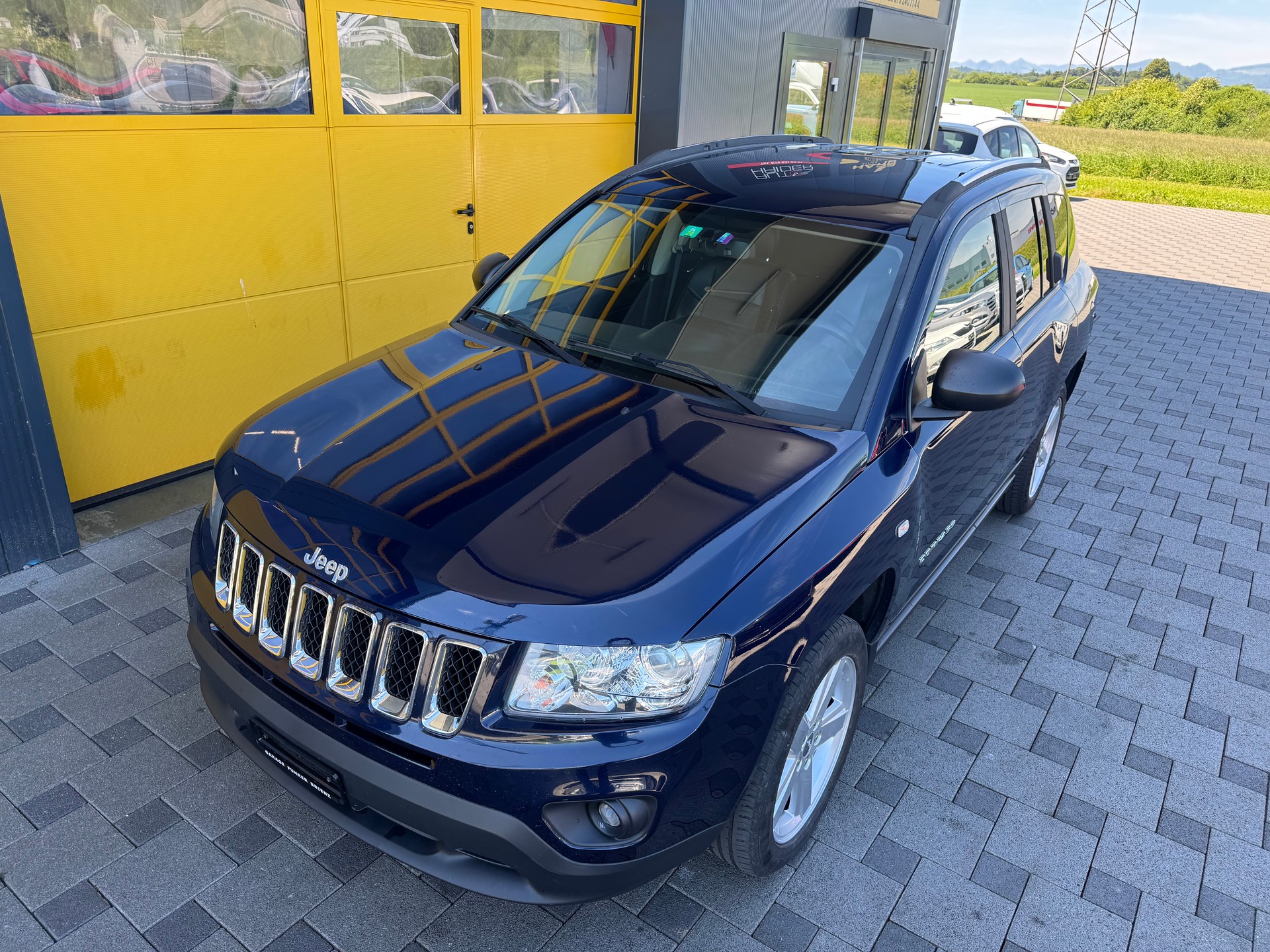 JEEP Compass 2.4 Limited CVT-image-3