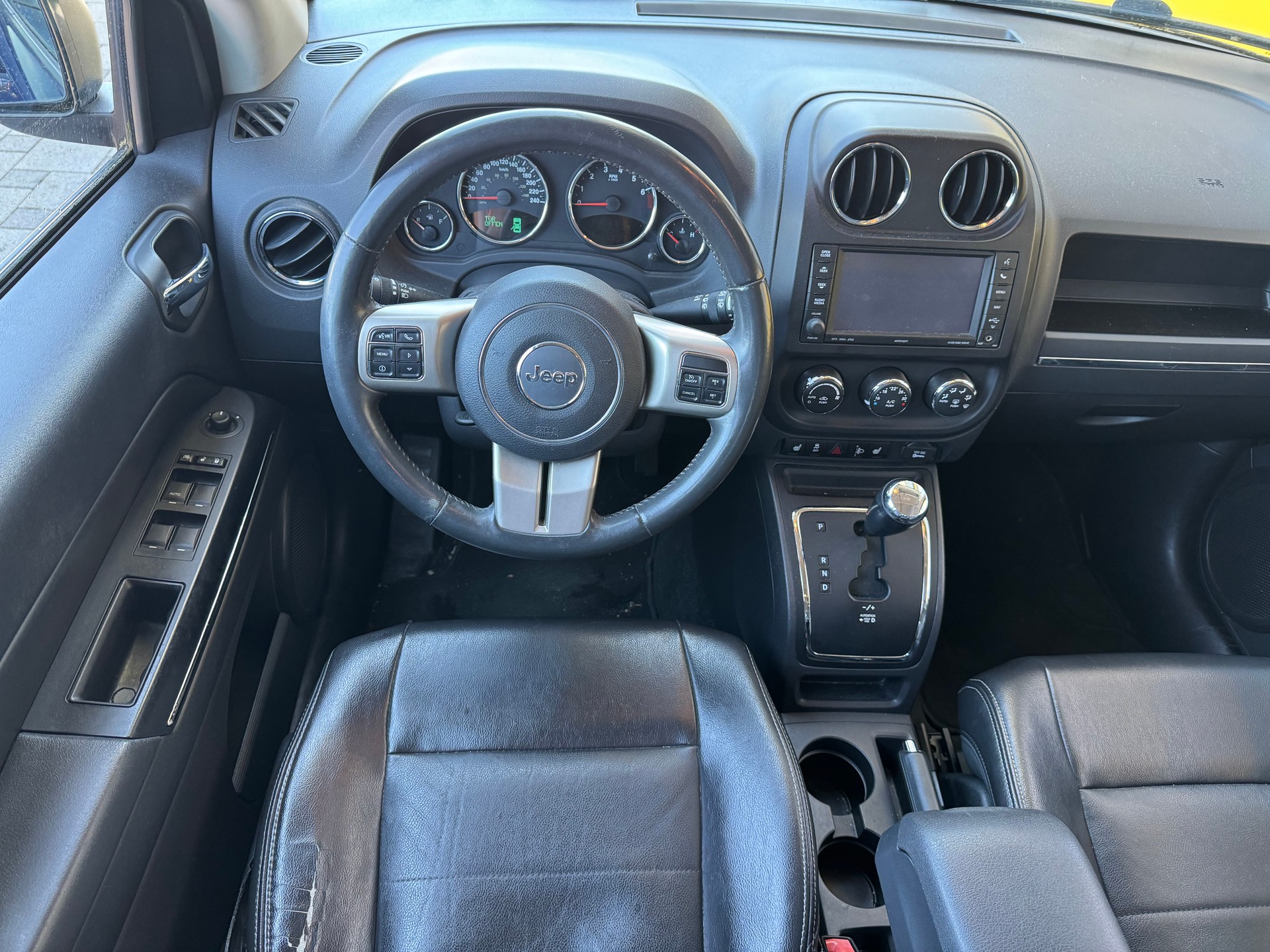 JEEP Compass 2.4 Limited CVT-image-13