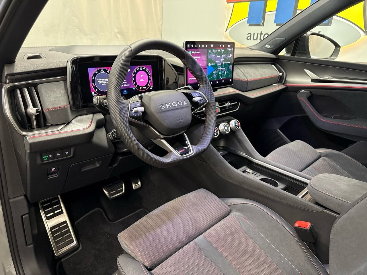 SKODA Kodiaq 2.0 TSI RS 4x4-showroom-element-2