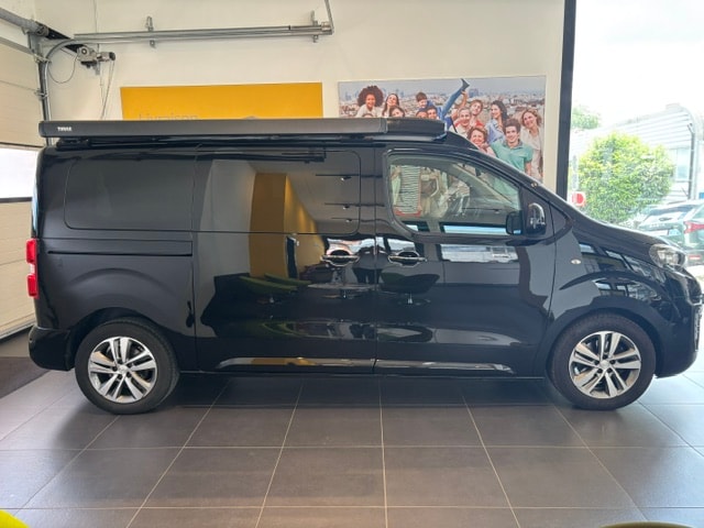 PEUGEOT TRAVELLER BRAVIA 2.0 BlueHdi 180 CV EAT8-image-15