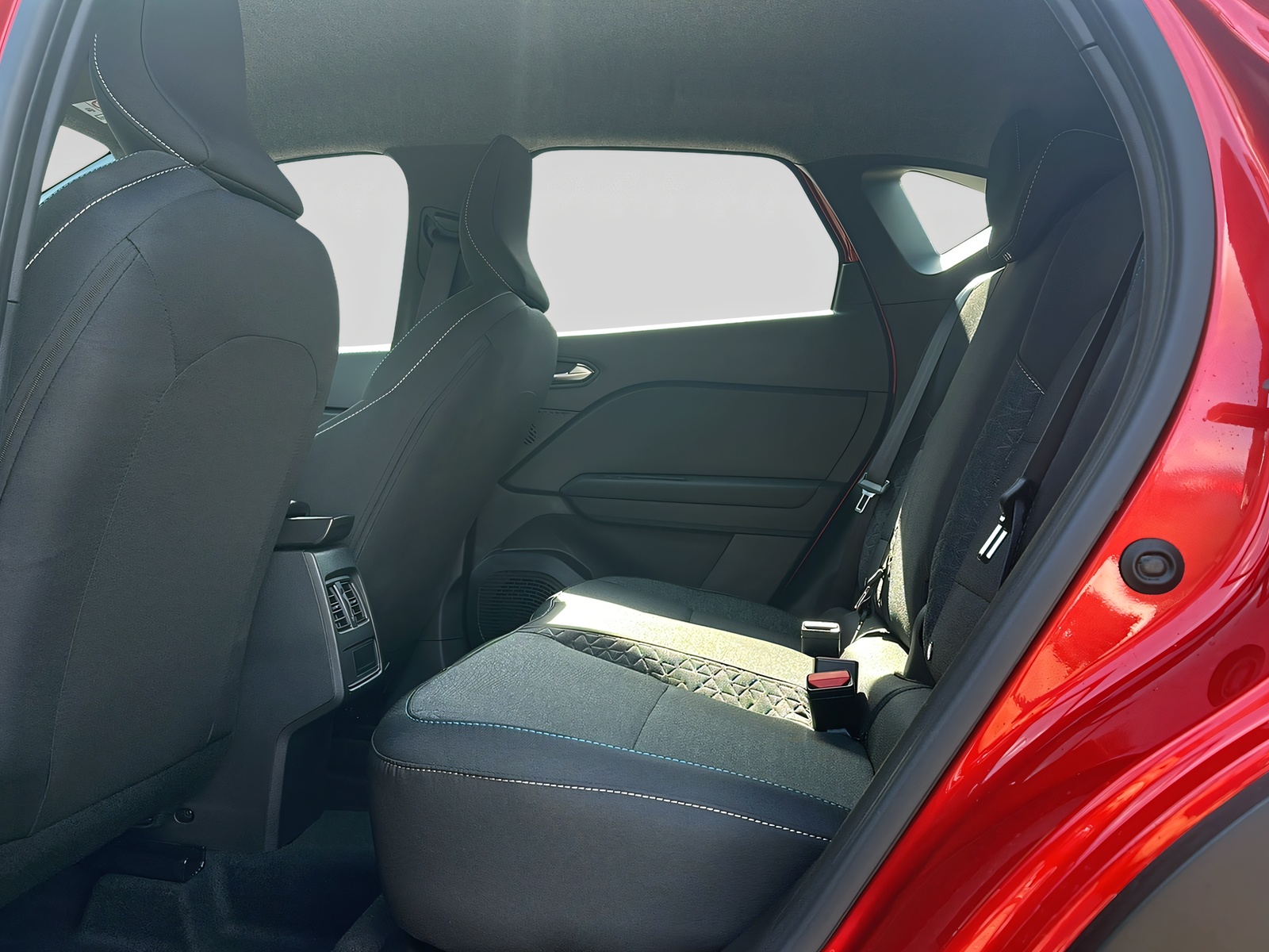 RENAULT Captur 1.3 TCe 140 evolution EDC-image-5