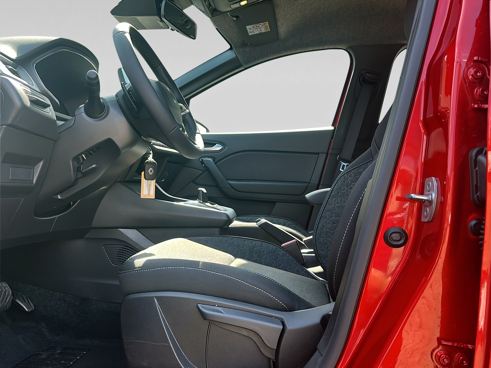 RENAULT Captur 1.3 TCe 140 evolution EDC-image-4