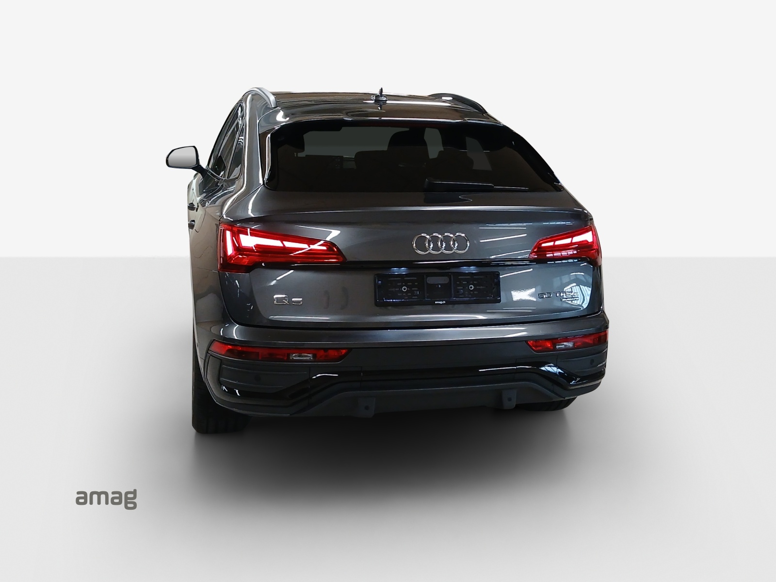 AUDI Q5 Sportback 50 TFSI e PHEV Black Edition quattro S-tronic-showroom-element-3