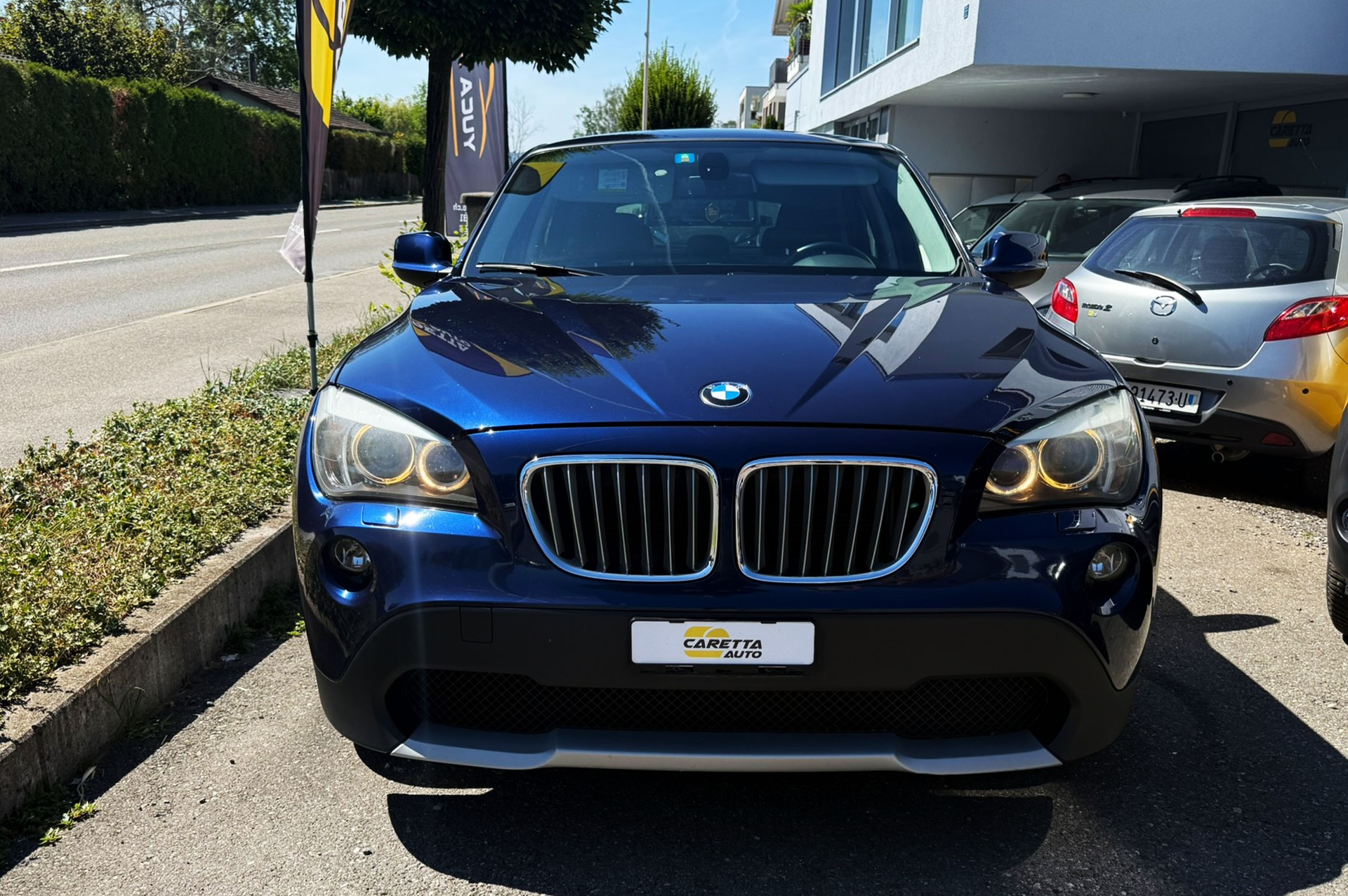 BMW X1 xDrive 23d Steptronic-showroom-element-1