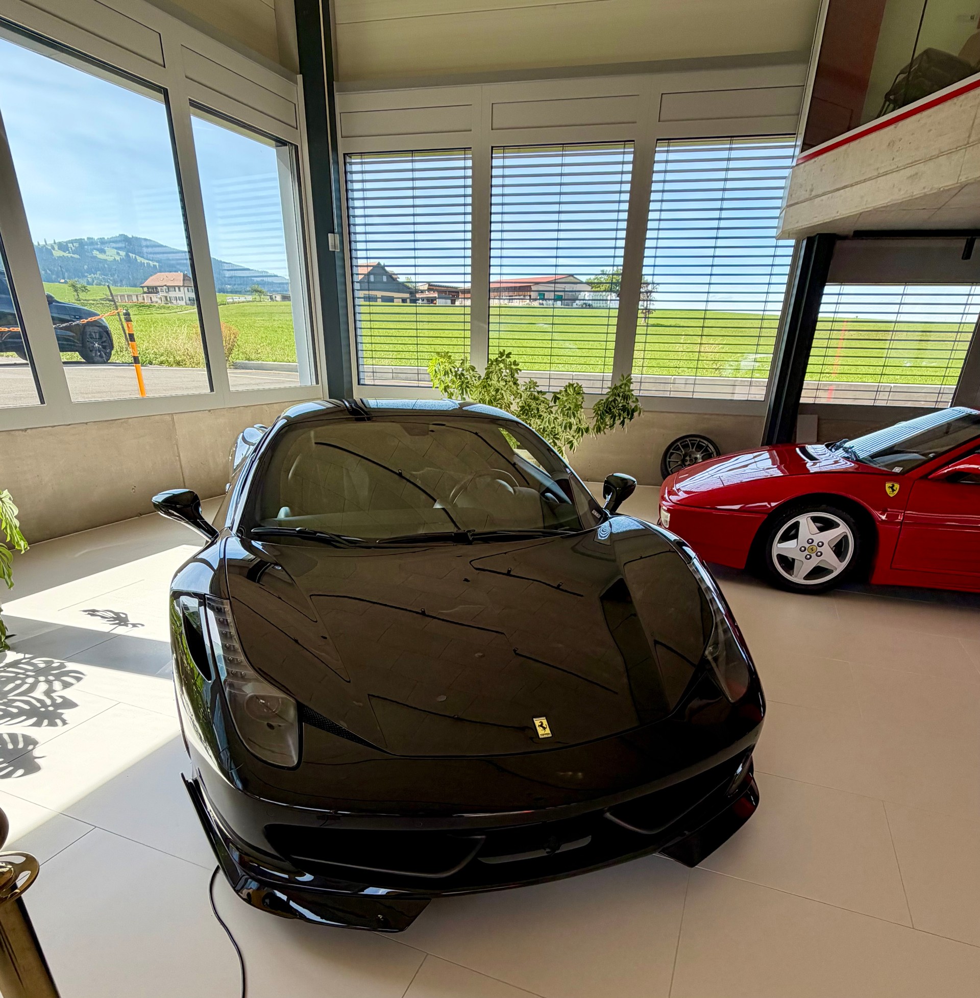 FERRARI 458 Italia 4.5 V8-image-3