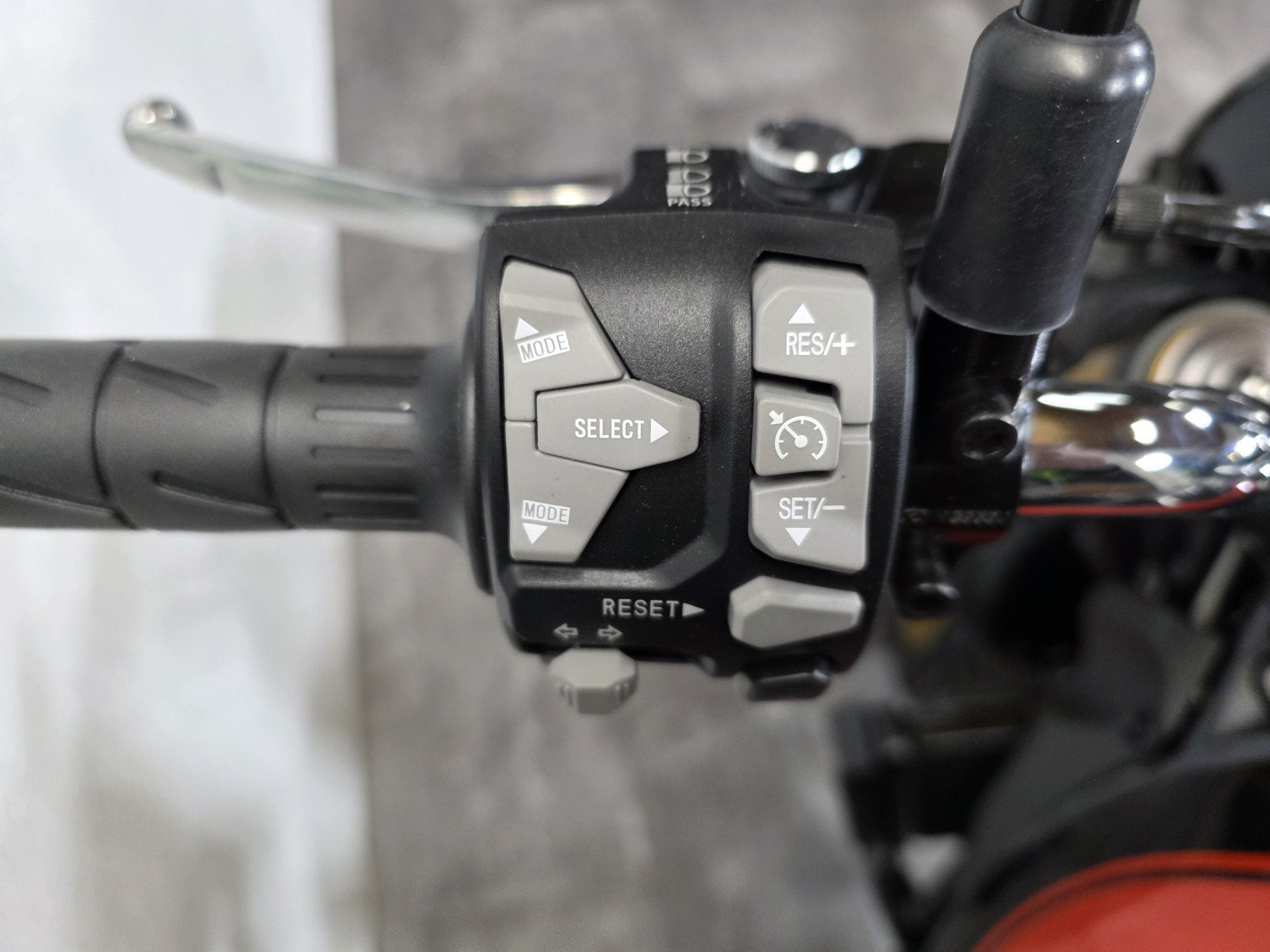 KAWASAKI Z 900 RS SE-image-5