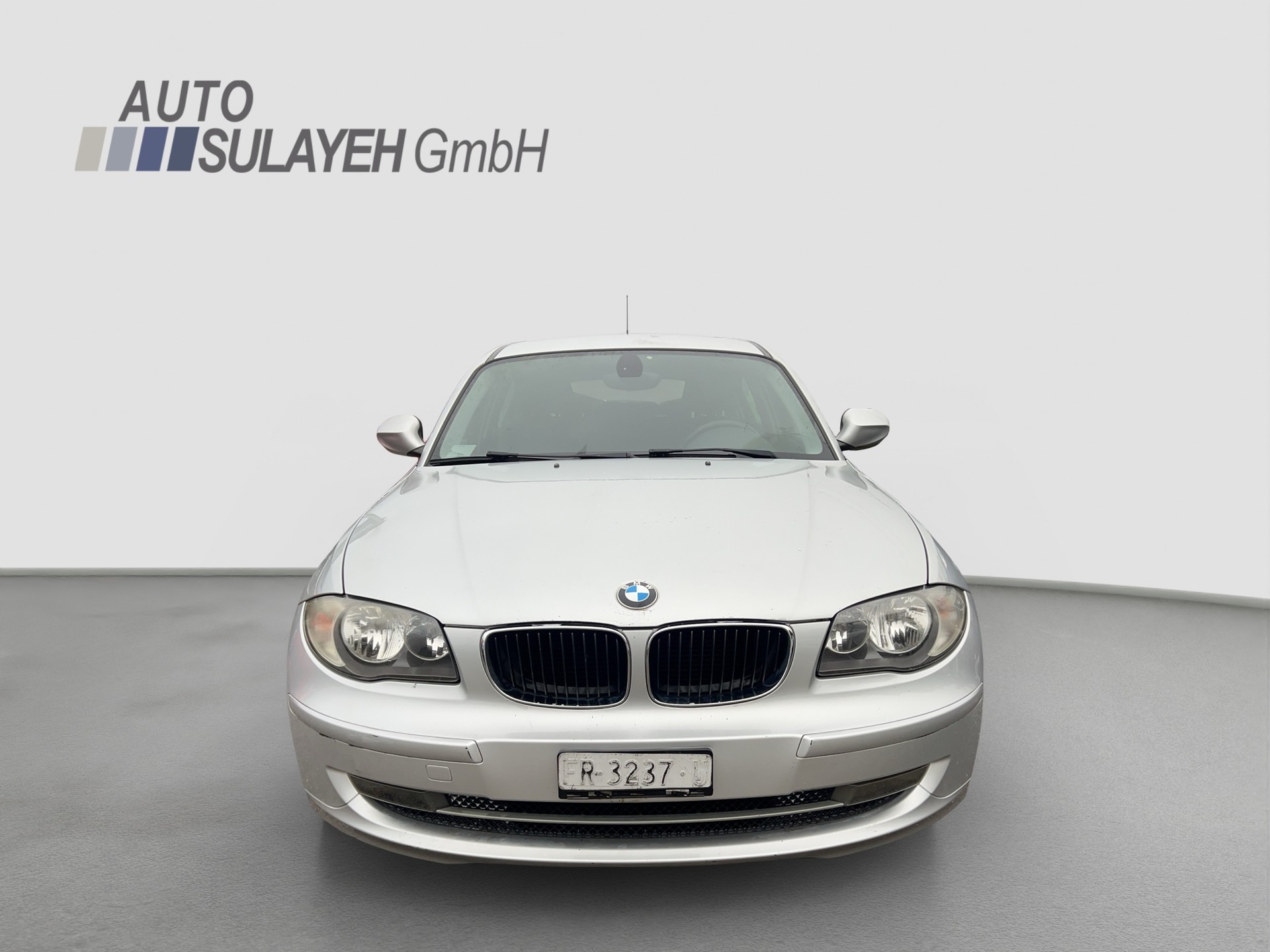 BMW 116i Dynamic Edition-image-9