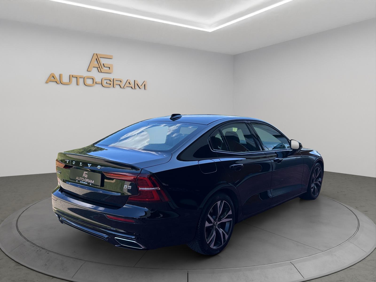 VOLVO S60 B5 AWD Benzin Mild Hybrid R-Design Geartronic-image-4