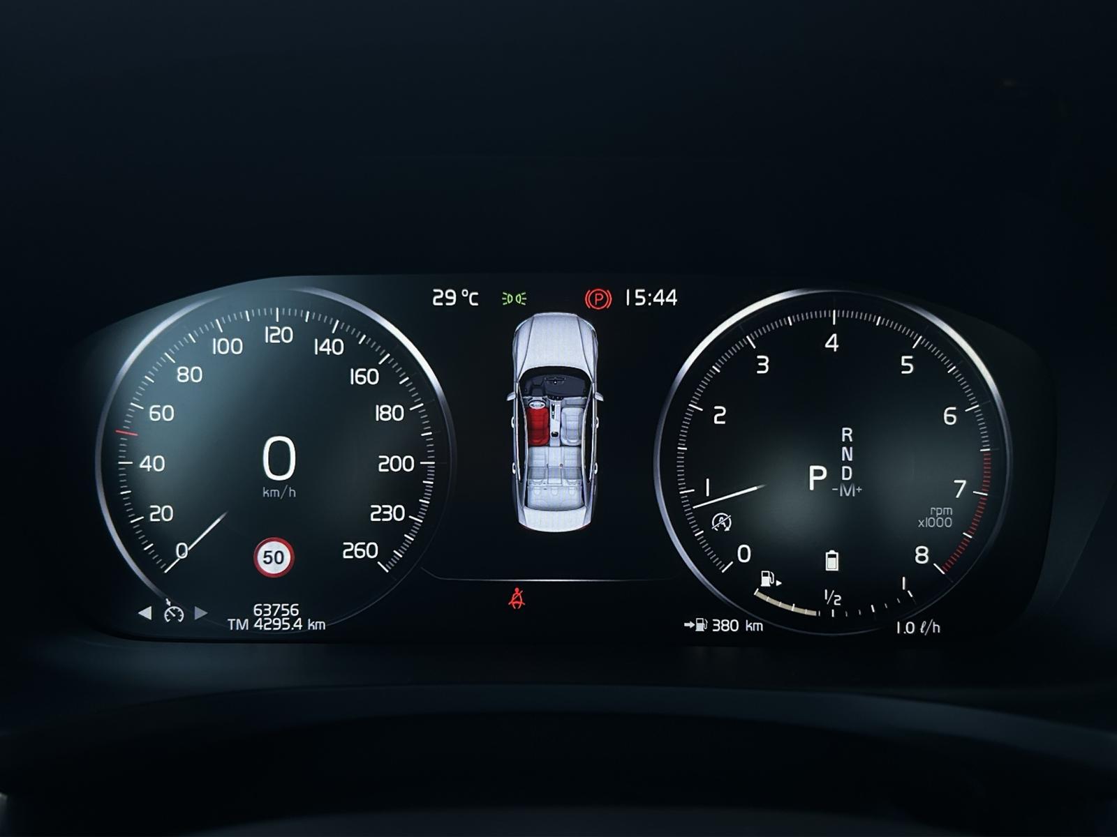 VOLVO S60 B5 AWD Benzin Mild Hybrid R-Design Geartronic-image-15