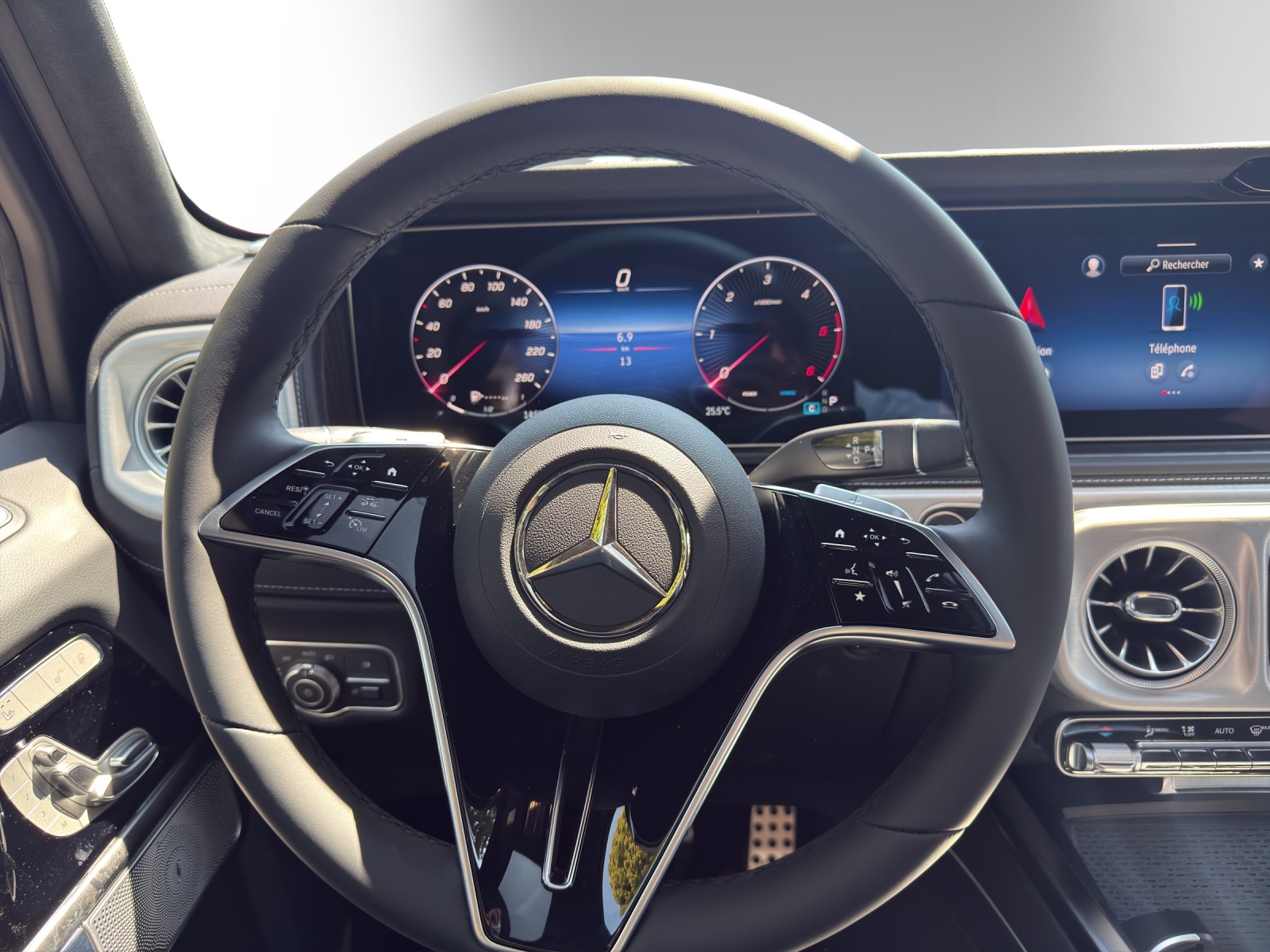 MERCEDES-BENZ G 450d 9G-Tronic-image-12