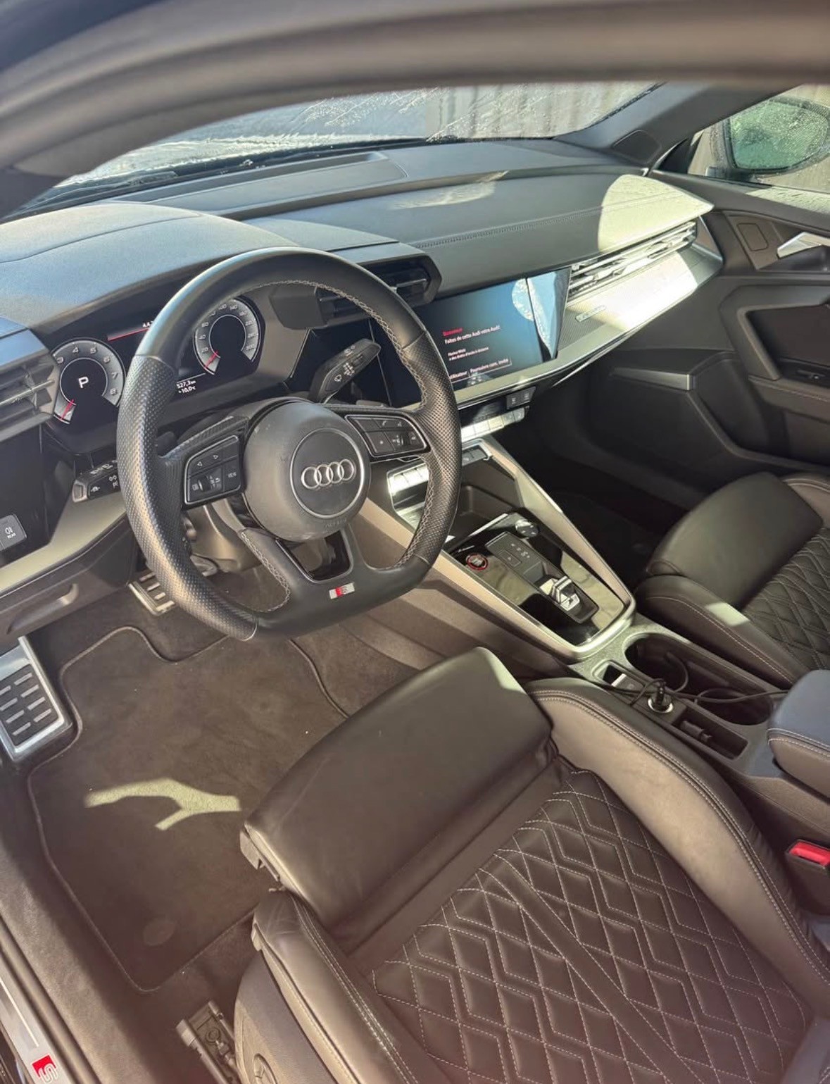 AUDI S3 Limousine 2.0 TFSI quattro S-tronic-image-3