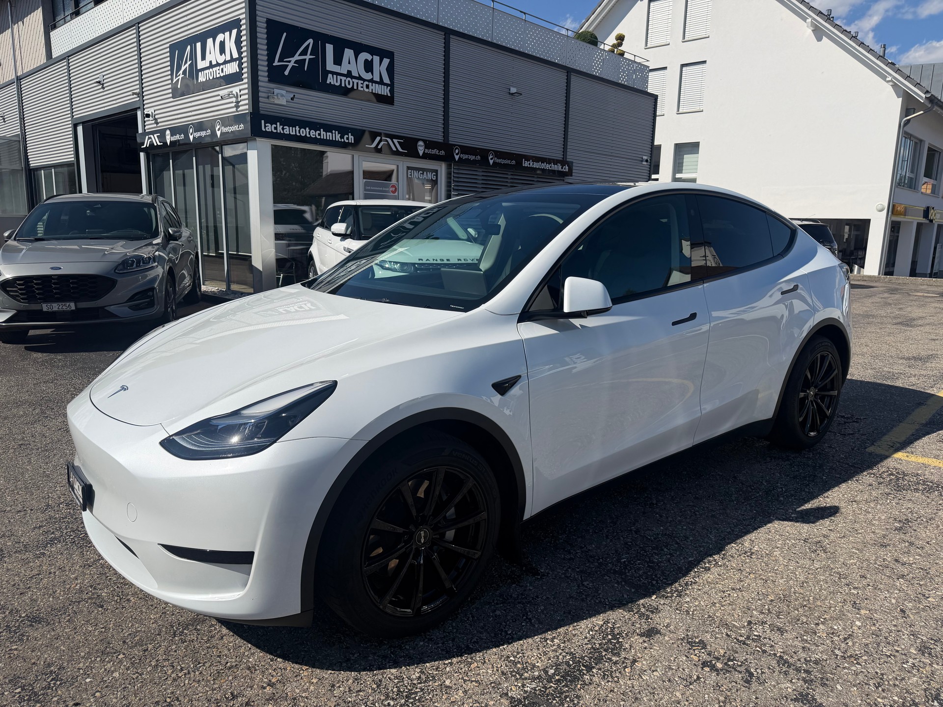 TESLA Model Y RWD