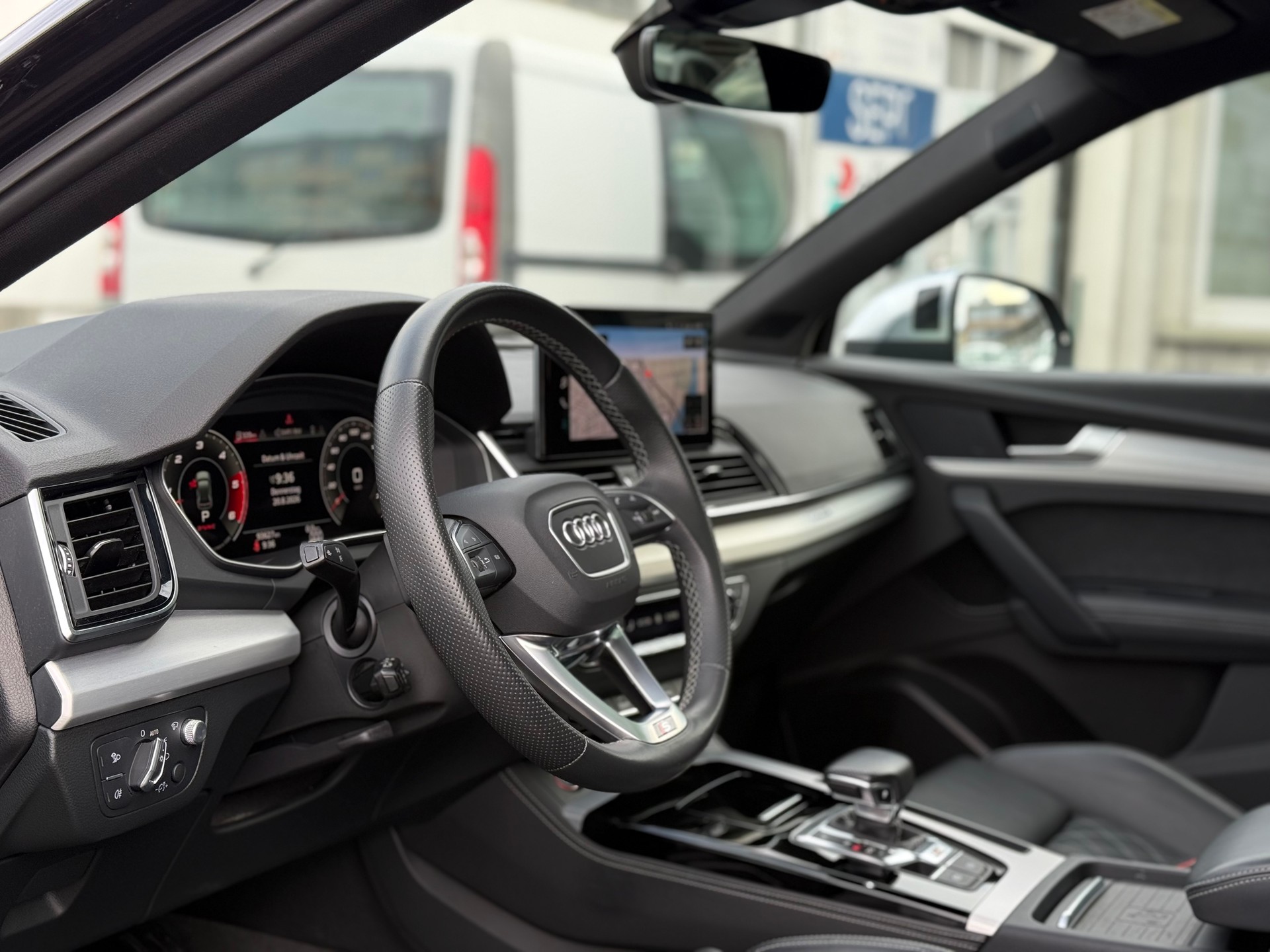AUDI SQ5 3.0 V6 TDI quattro T-Tronic *Traumausstattung*-image-8