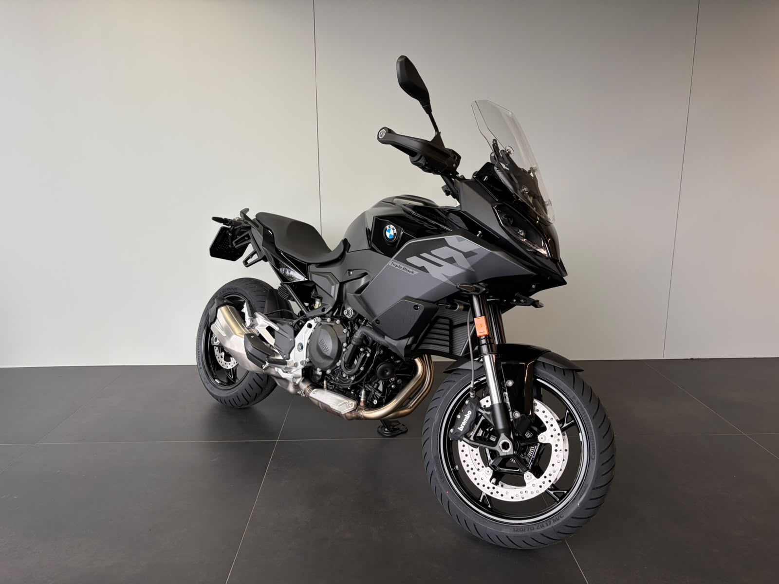 BMW F 900 XR A2-showroom-element-1
