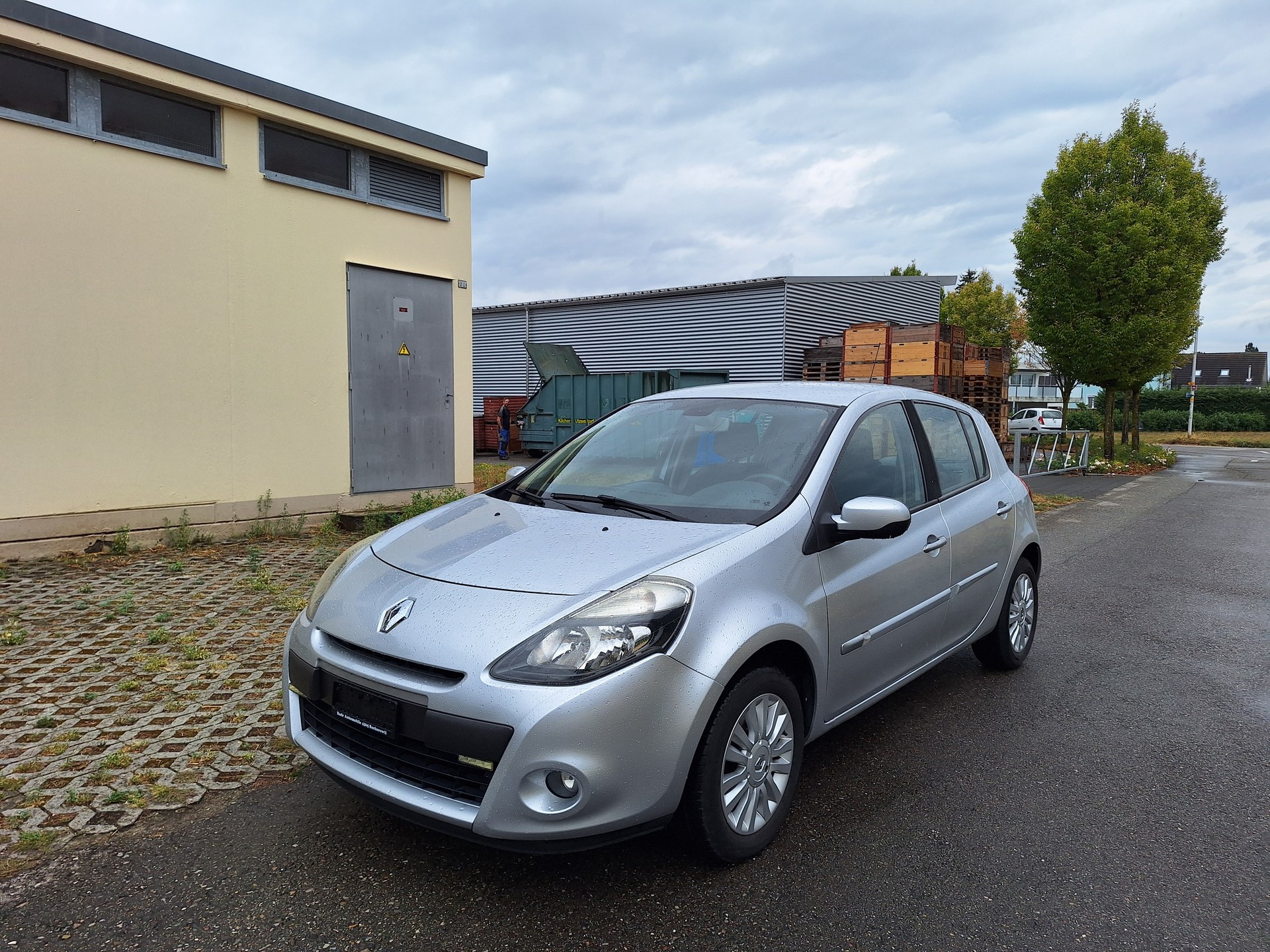 RENAULT Clio 1.6 16V Exception Automatic-showroom-element-1