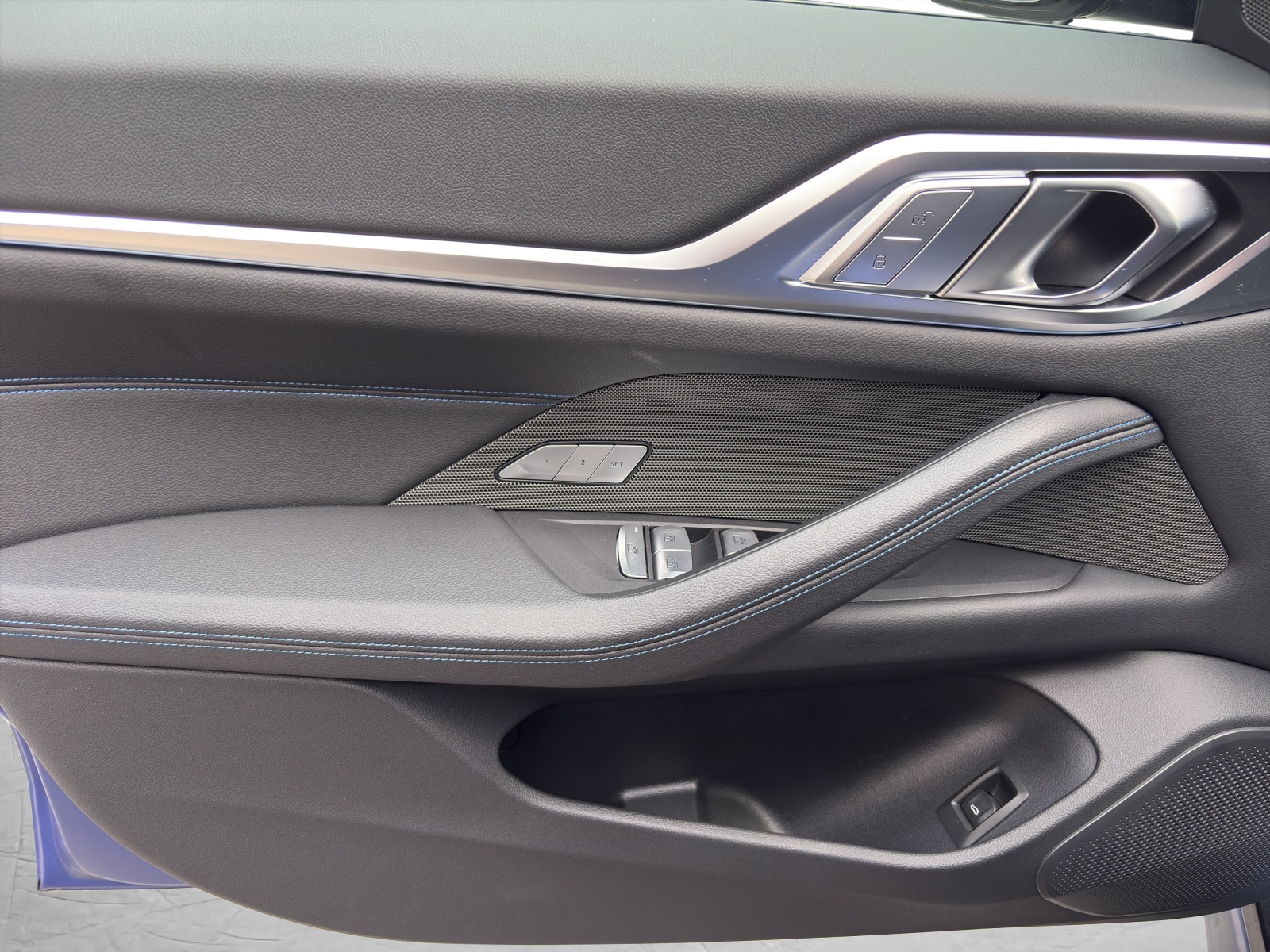 BMW i4 M50-image-16