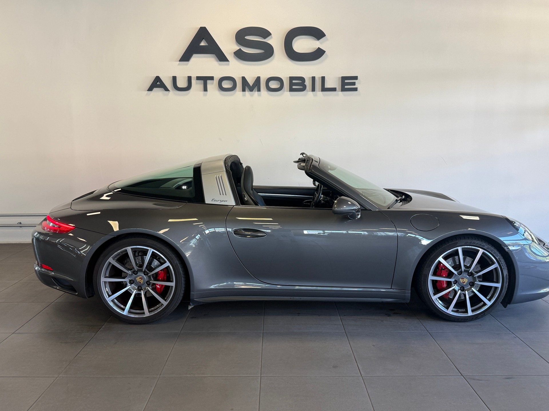 PORSCHE 911 Targa 4S-image-12