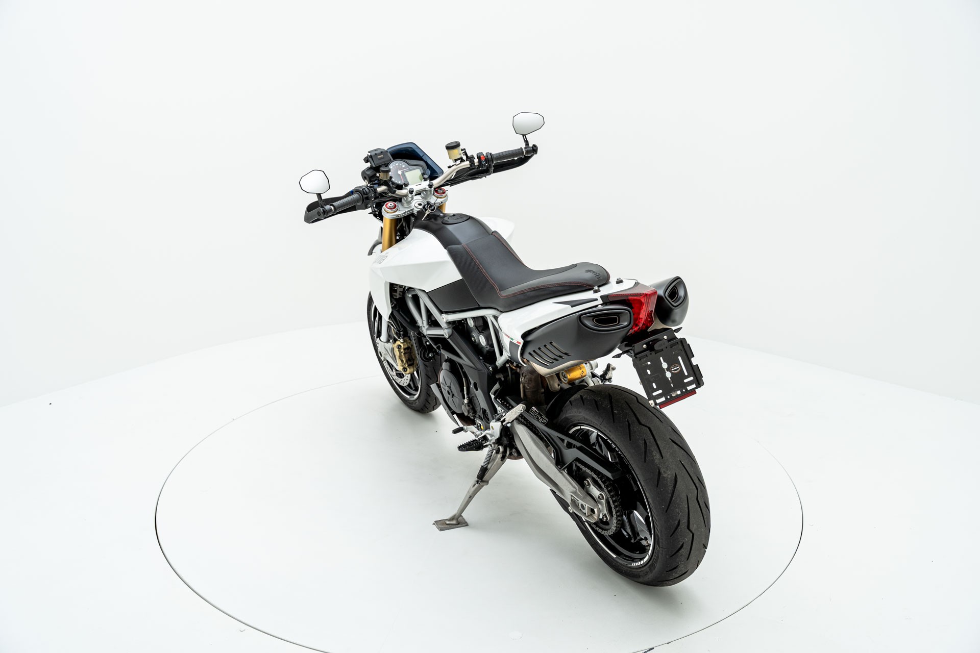 APRILIA Dorsoduro 1200-image-4