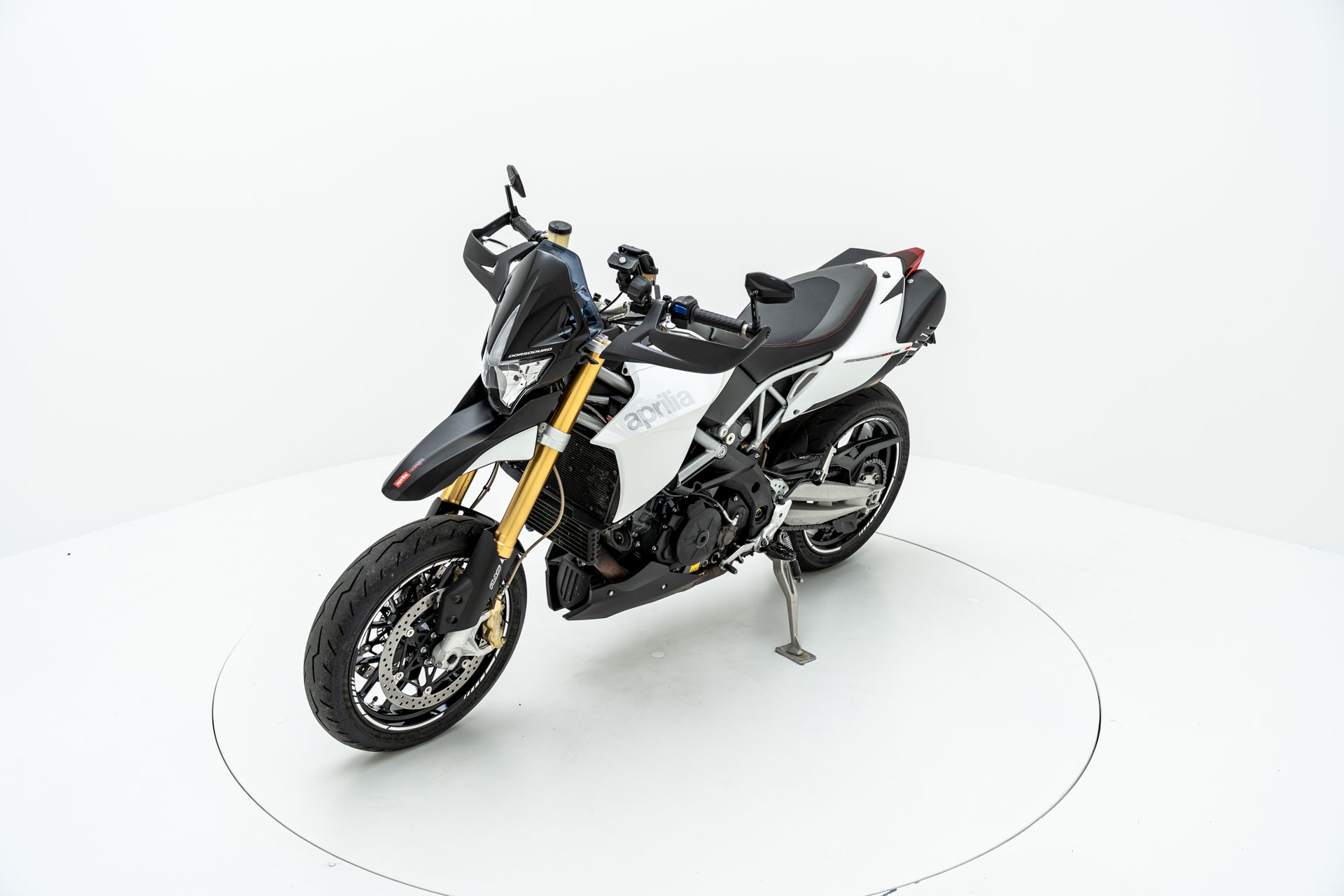APRILIA Dorsoduro 1200-image-2