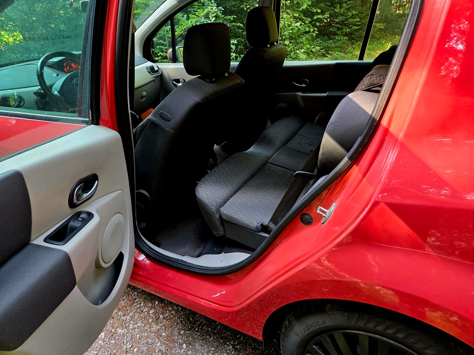 RENAULT Modus 1.6 16V Dynamique Luxe-image-11