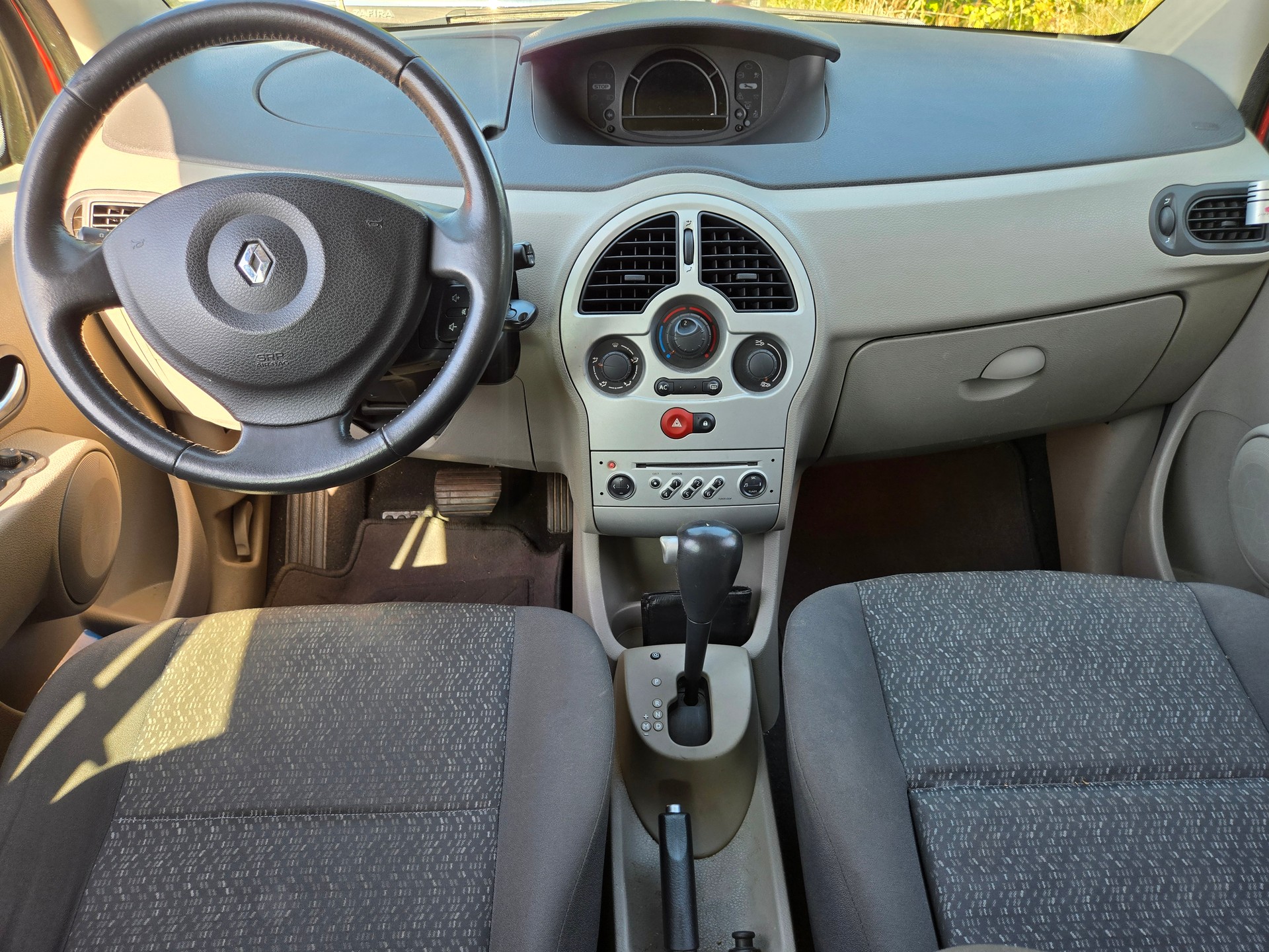 RENAULT Modus 1.6 16V Dynamique Luxe-image-7
