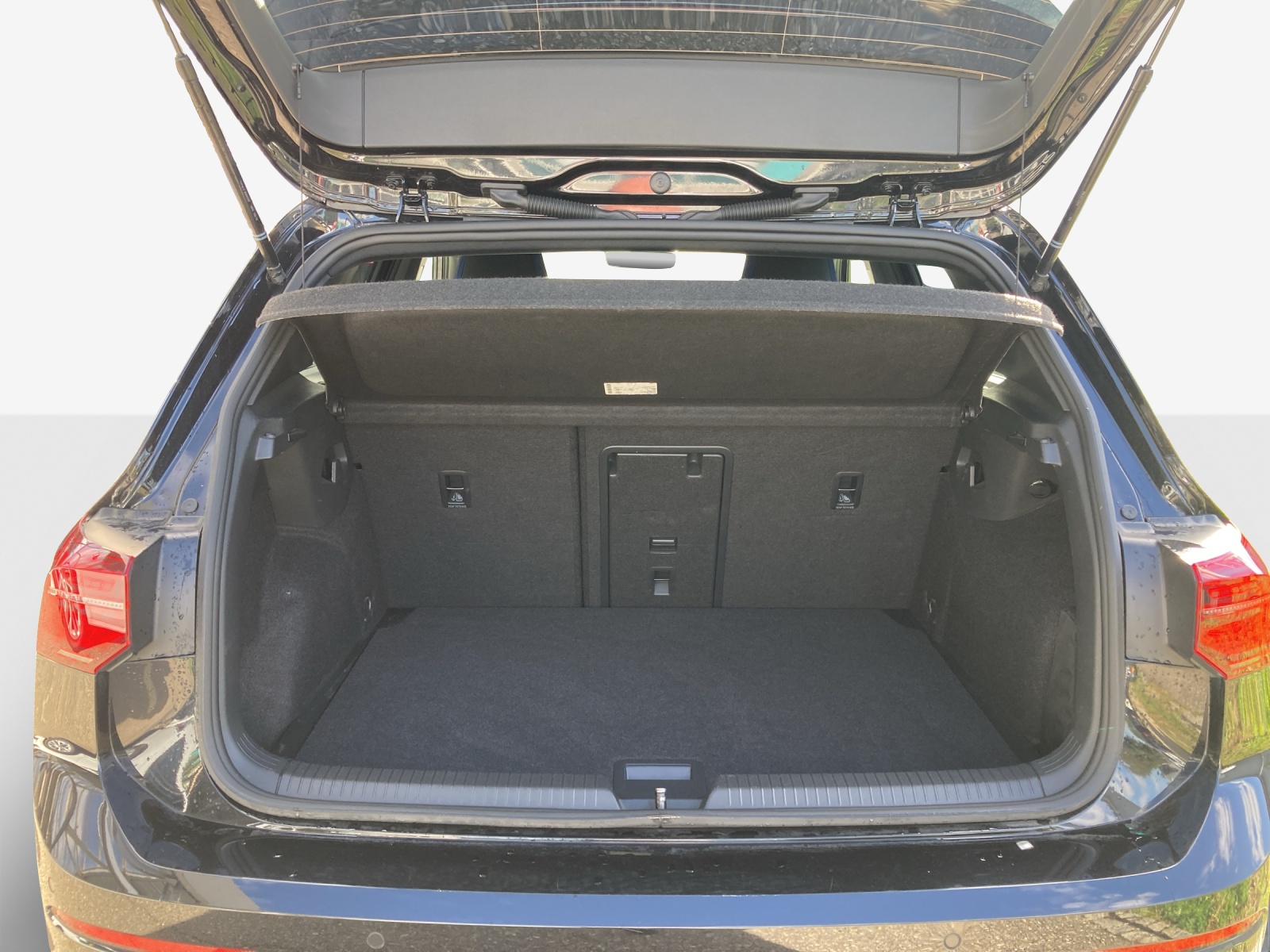 VW Golf 2.0 TSI R DSG 4Motion-image-12