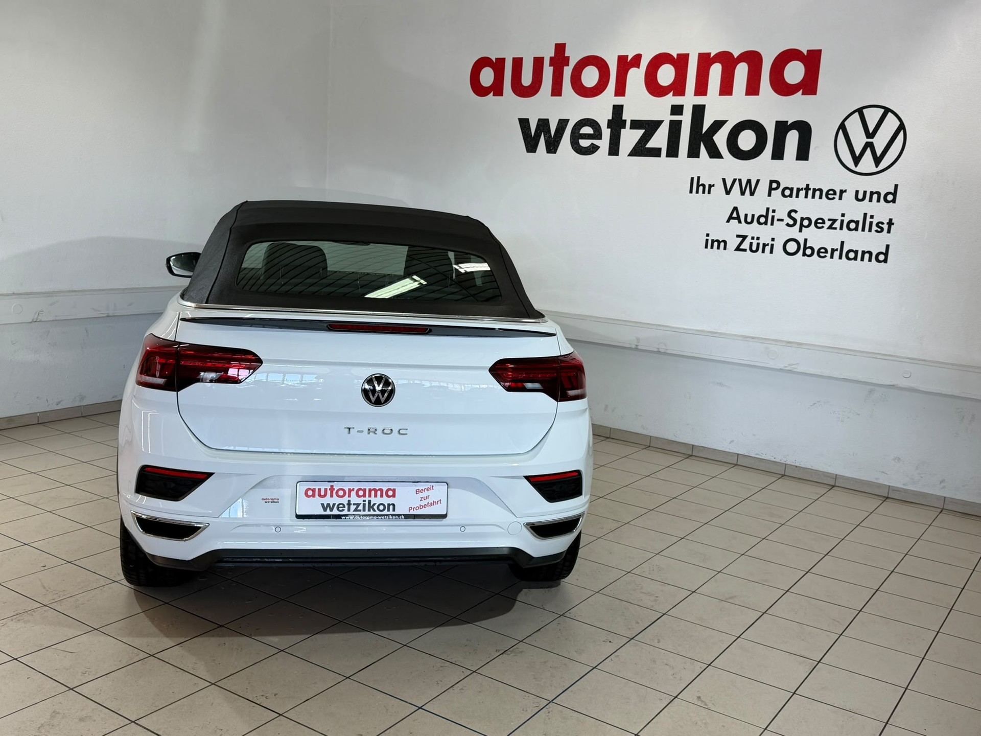 VW T-Roc Cabriolet 1.5 TSI EVO R-Line-image-6