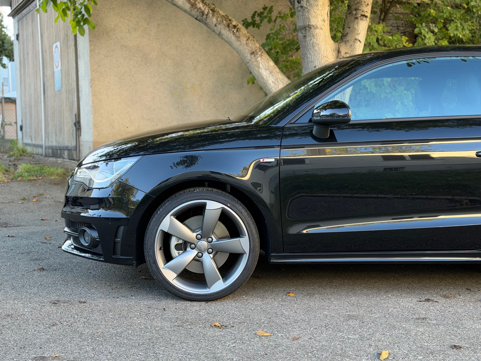 AUDI A1 Sport 1.4 TFSI Ambition S-tronic-showroom-element-3