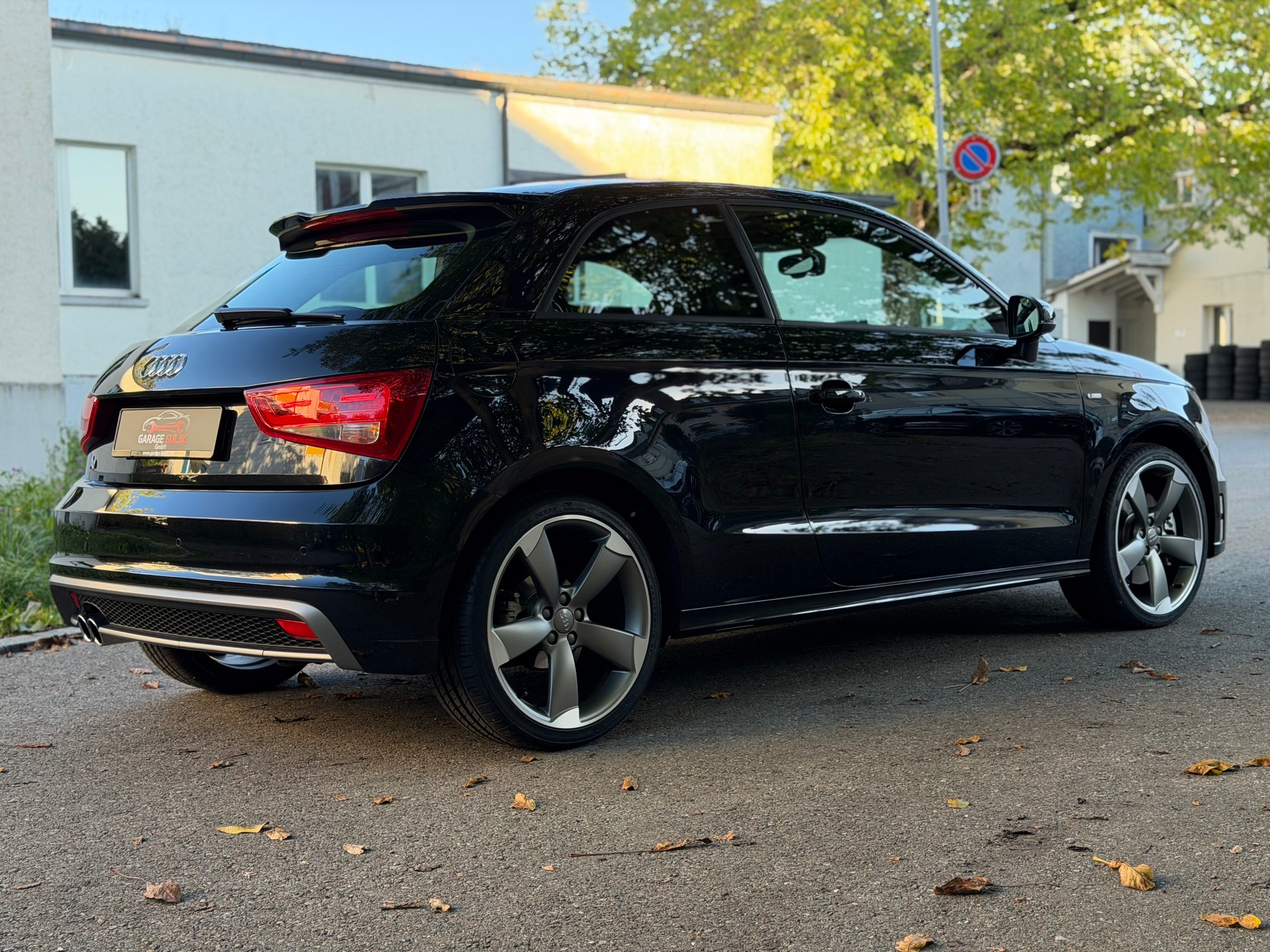AUDI A1 Sport 1.4 TFSI Ambition S-tronic-image-12