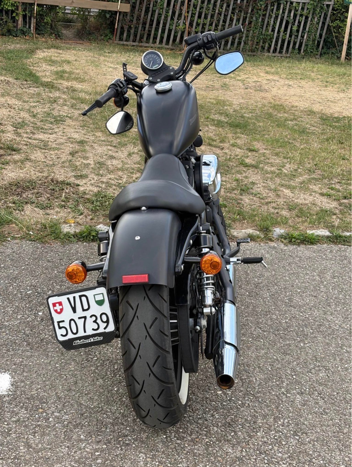 HARLEY-DAVIDSON XL 883 N Sportster Iron-image-2