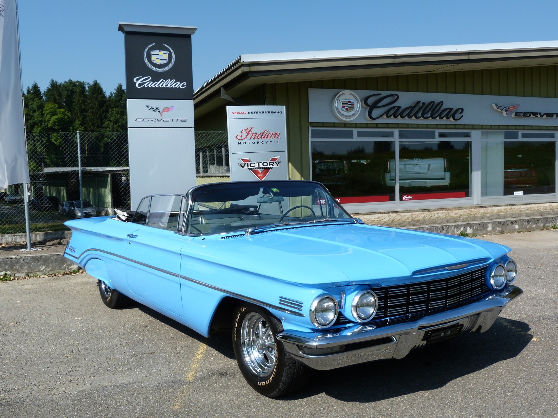 OLDSMOBILE 88-image-5